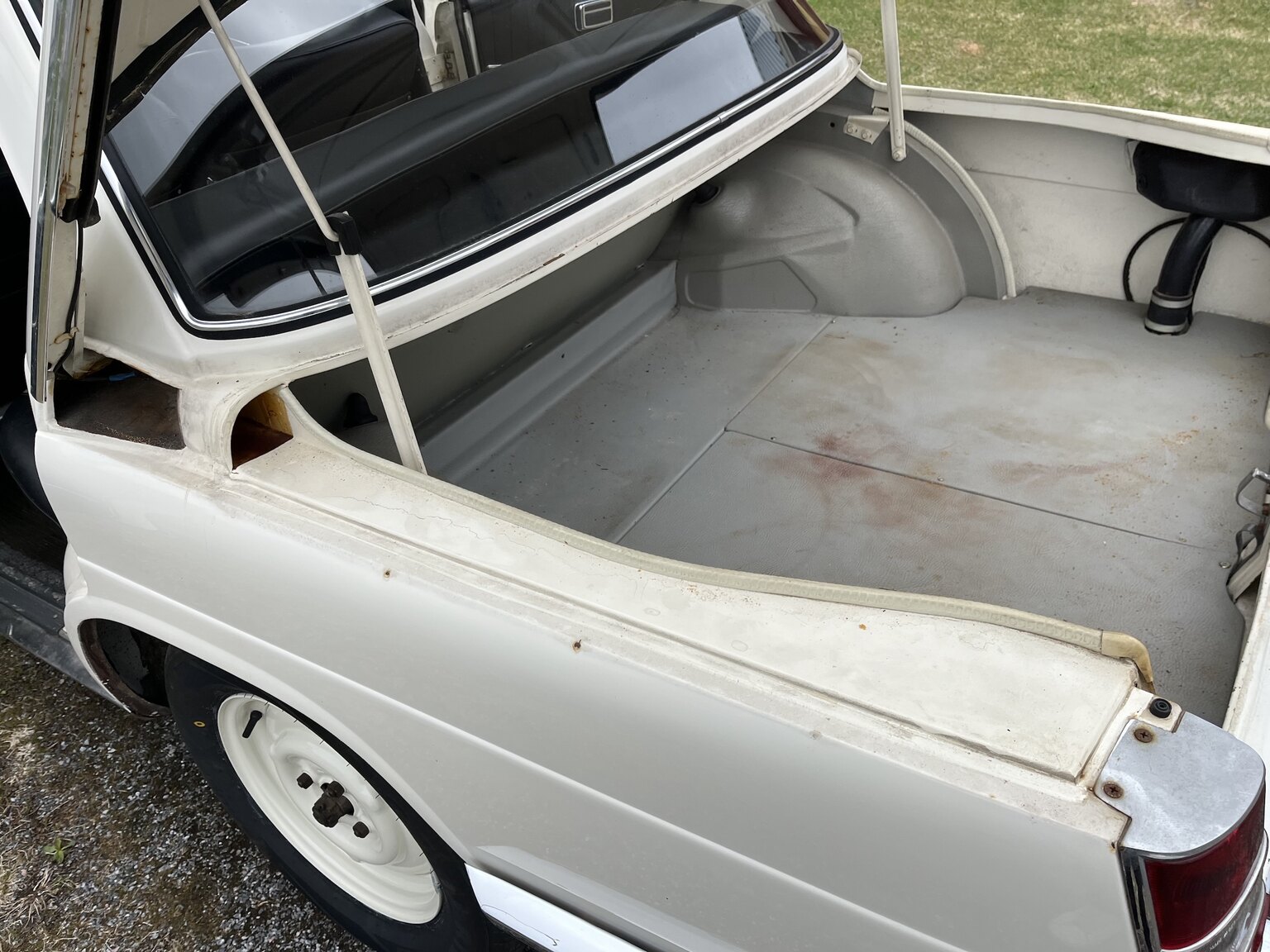 Interior image of 1965 BMW 1800