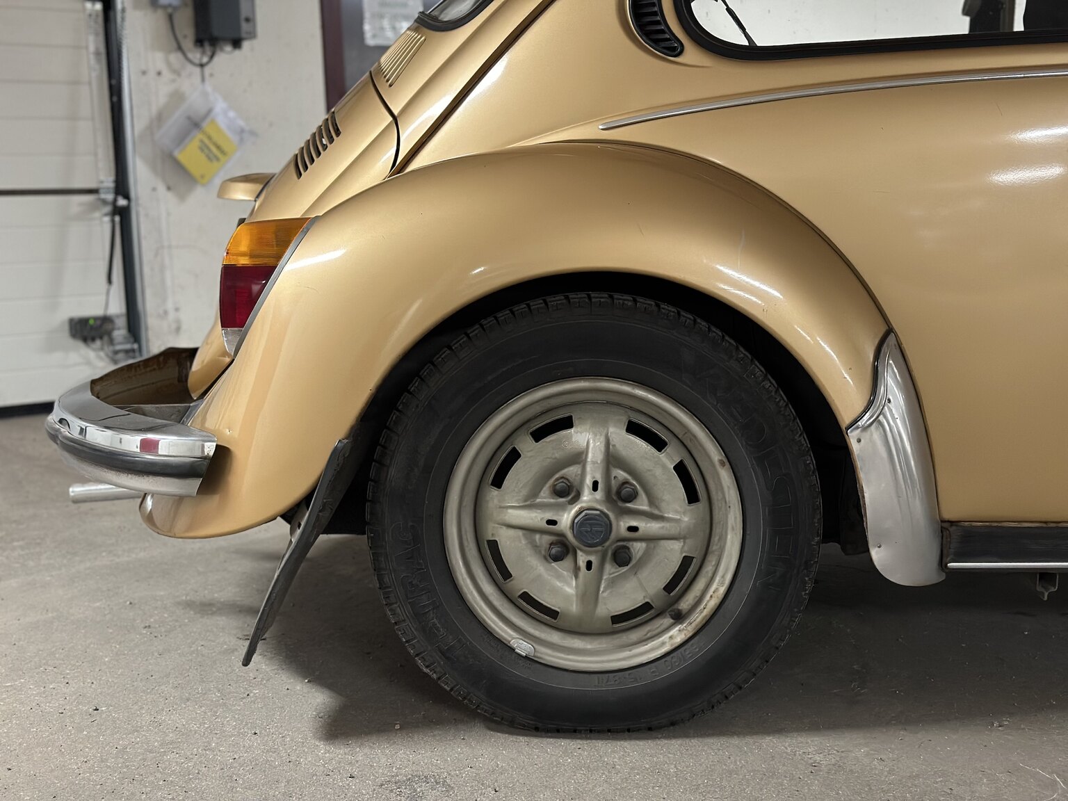 Exteriörbild på 1973 Volkswagen 1303S