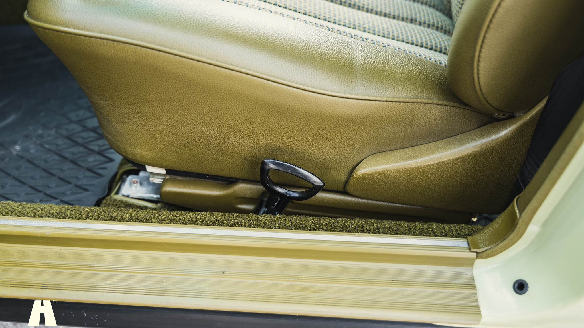 Interiörbild 1979 Mercedes Benz 230