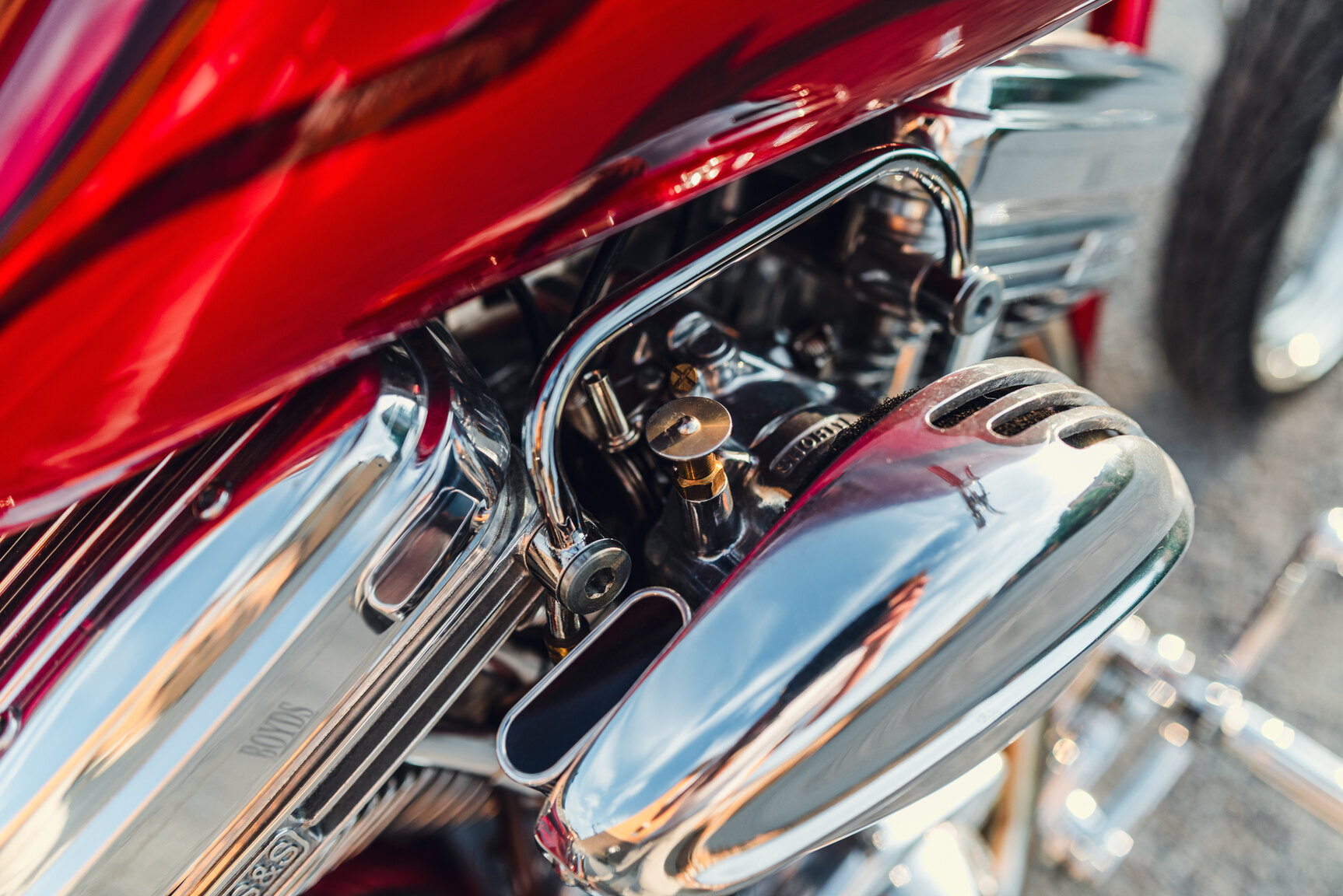 2001 Unique Custom Cycles Red Inferno, Mekanik