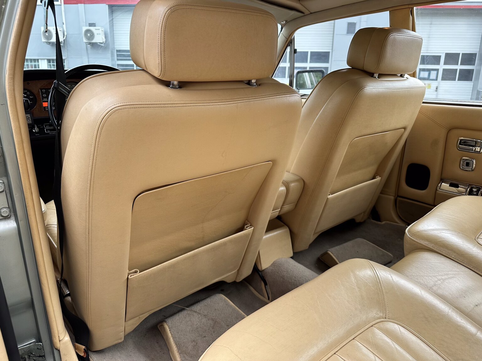 Interior image of 1982  Rolls Royce Silver Spirit