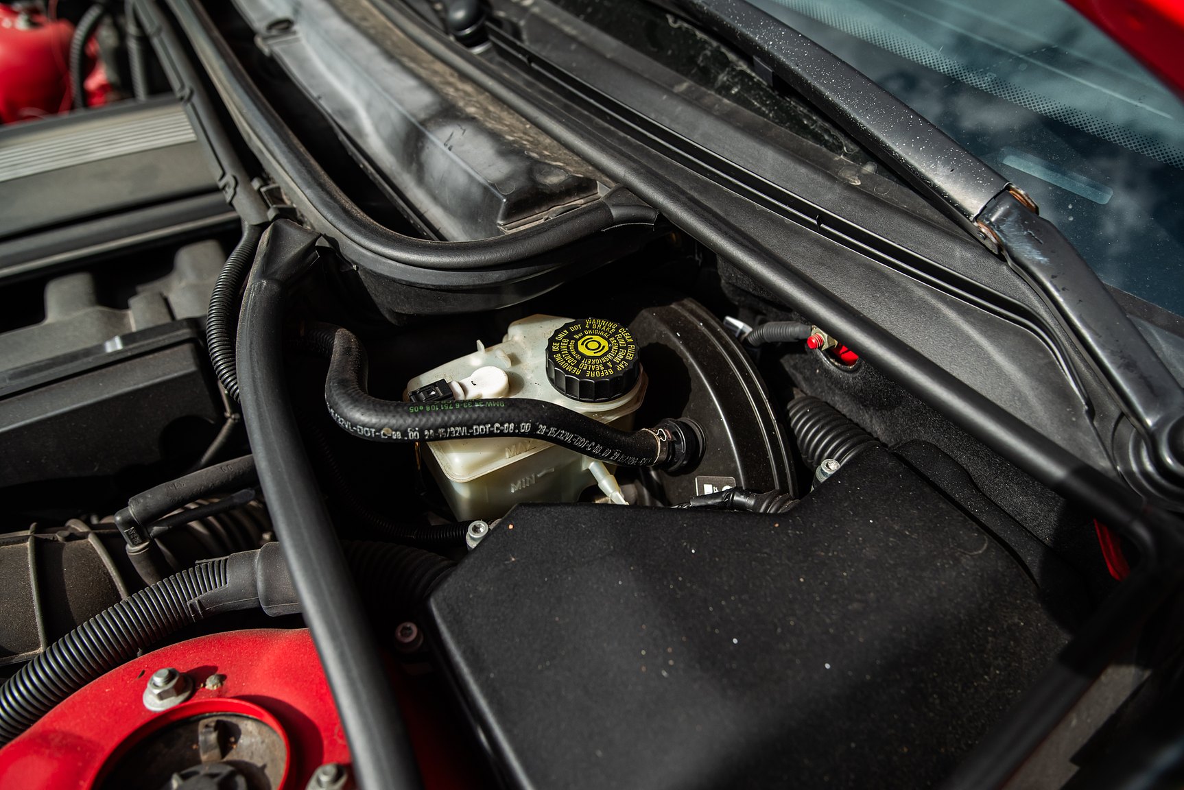 Image of 2001 BMW 330Xi mechanics
