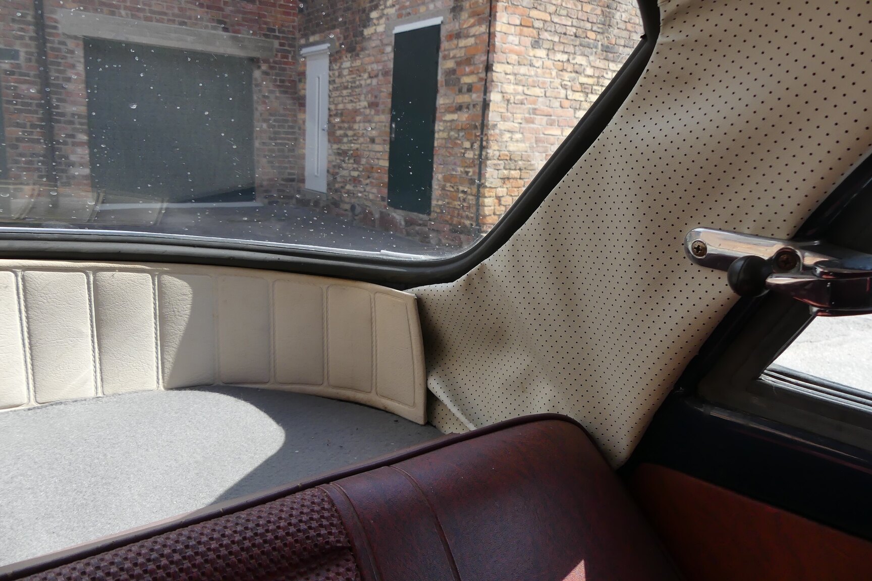 Interior image of 1965 Volvo Amazon
