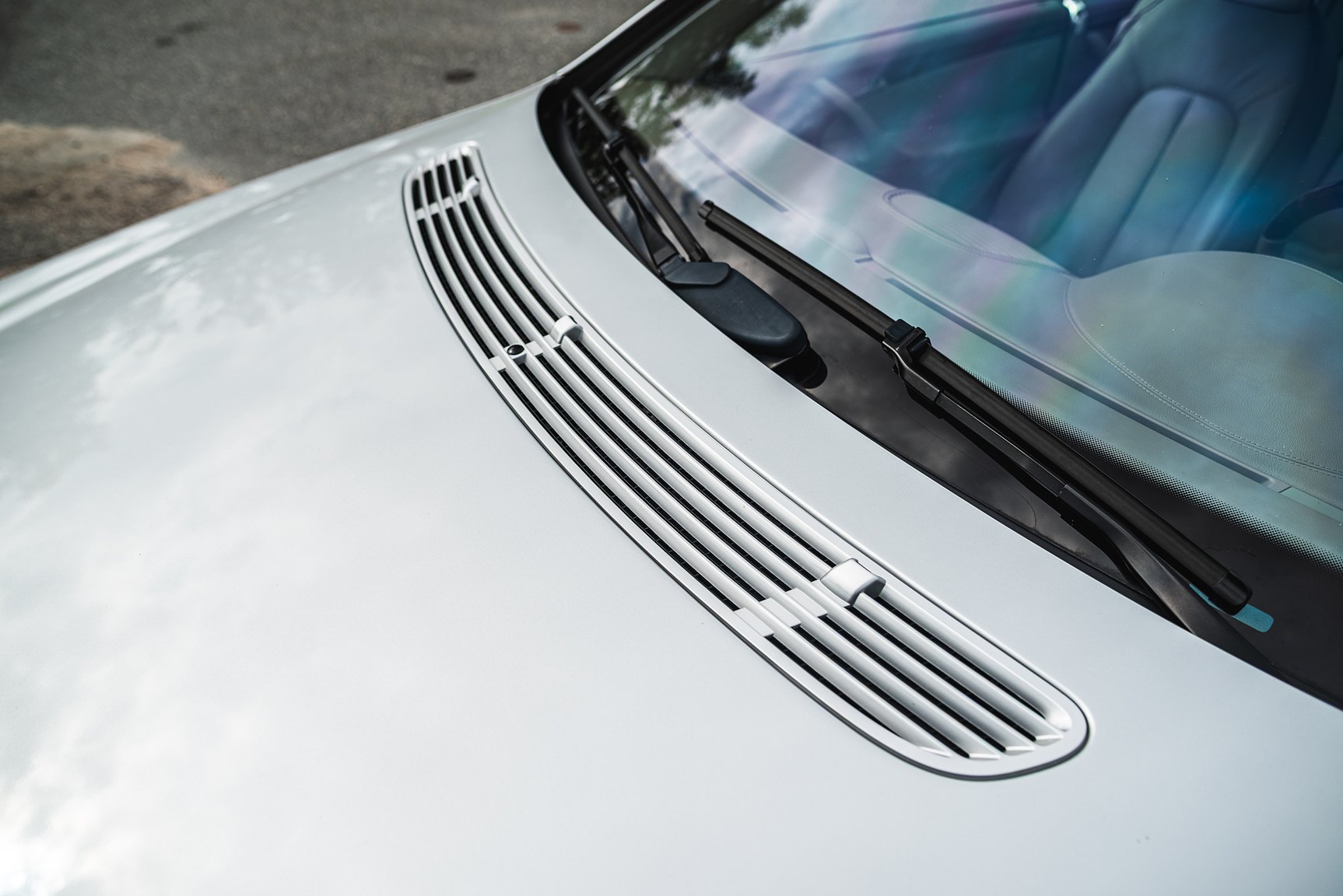 Exterior image of 2000 Mercedes-Benz CL 500