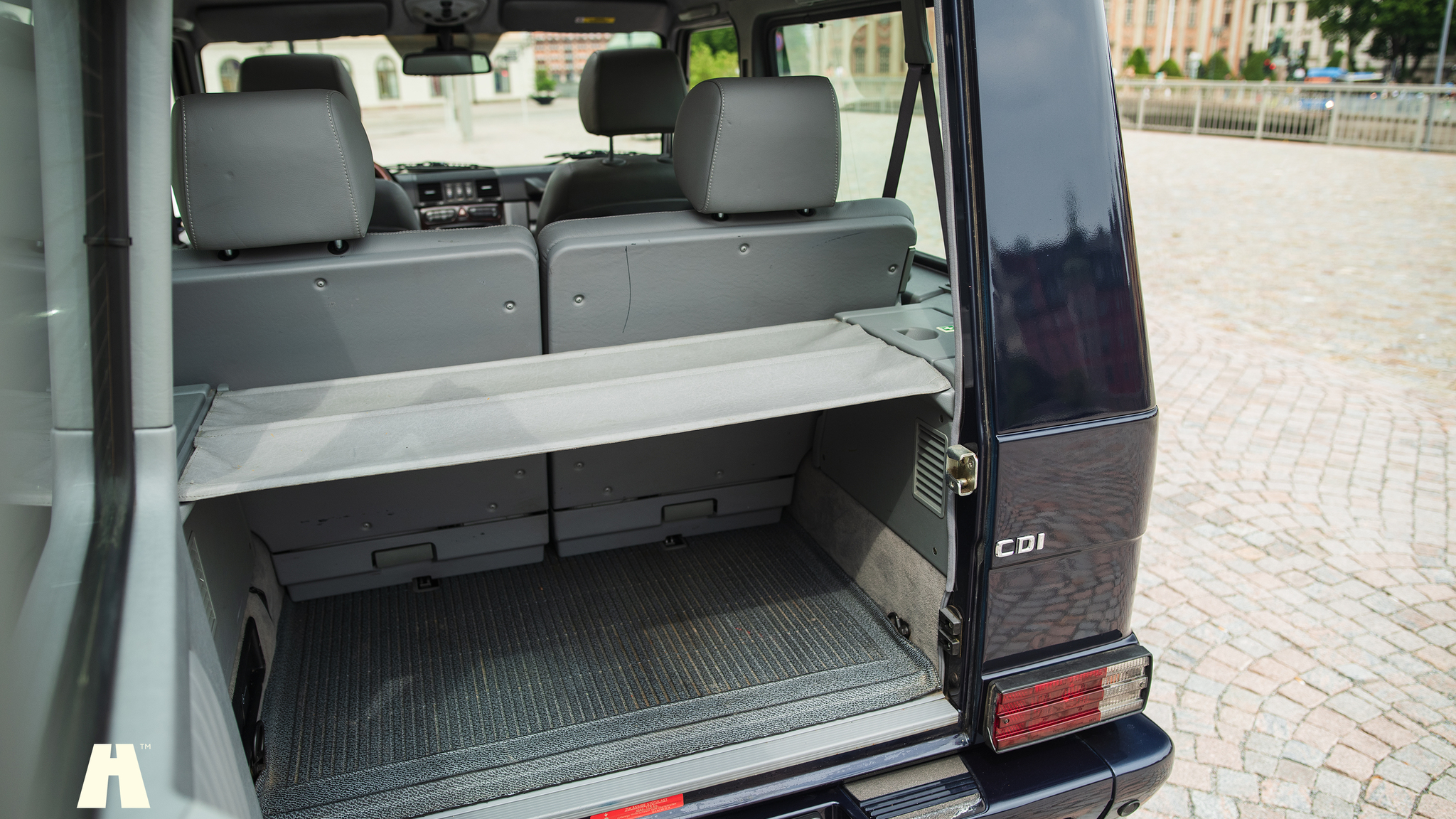 Interiörbild 2004 Mercedes-Benz G400 (KORT)