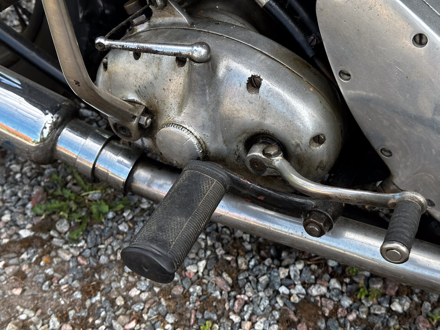 Image of 1943 BSA 500 mechanics