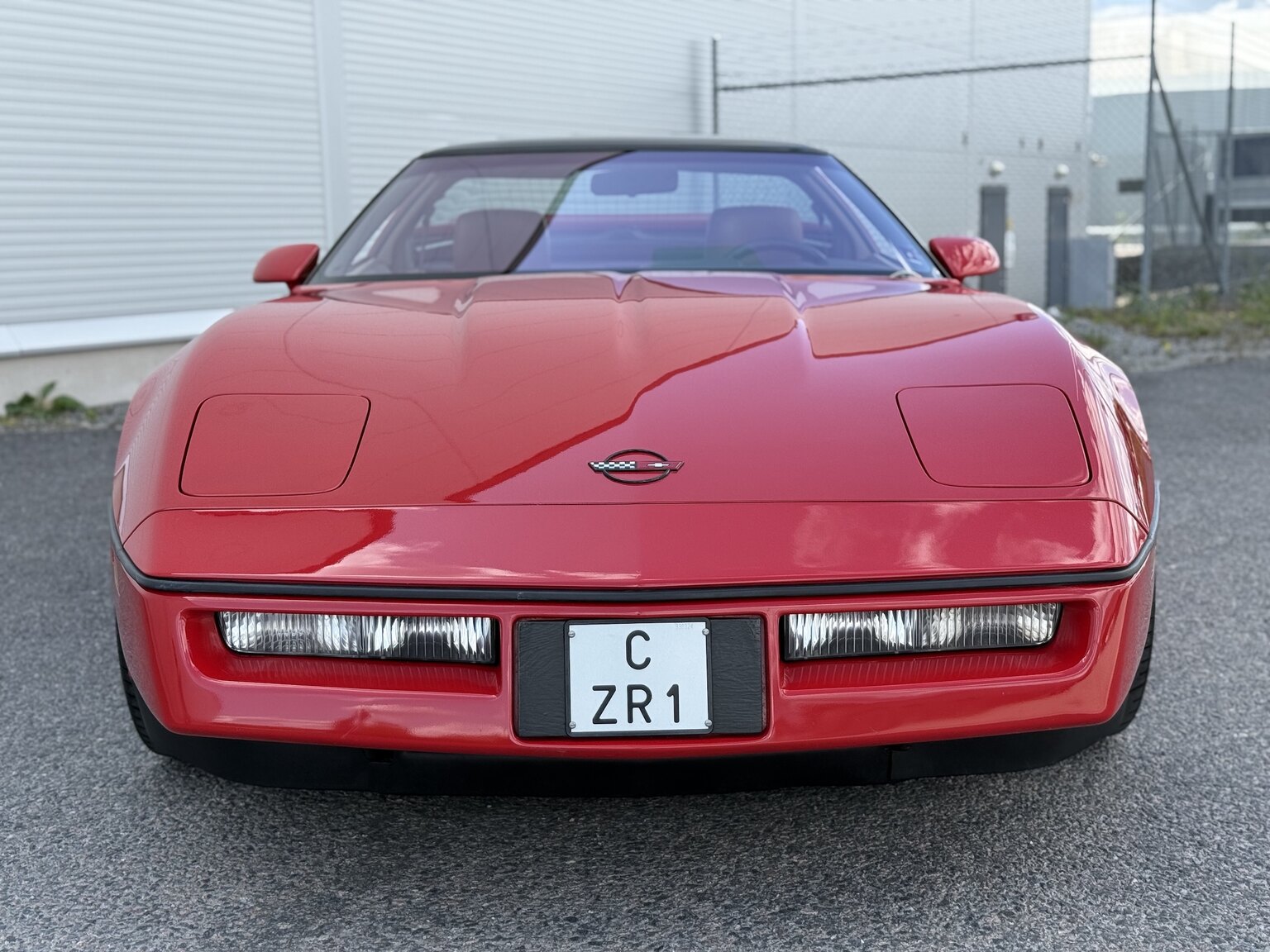 Exterior image of 1990 Chevrolet Corvette ZR-1 Targa