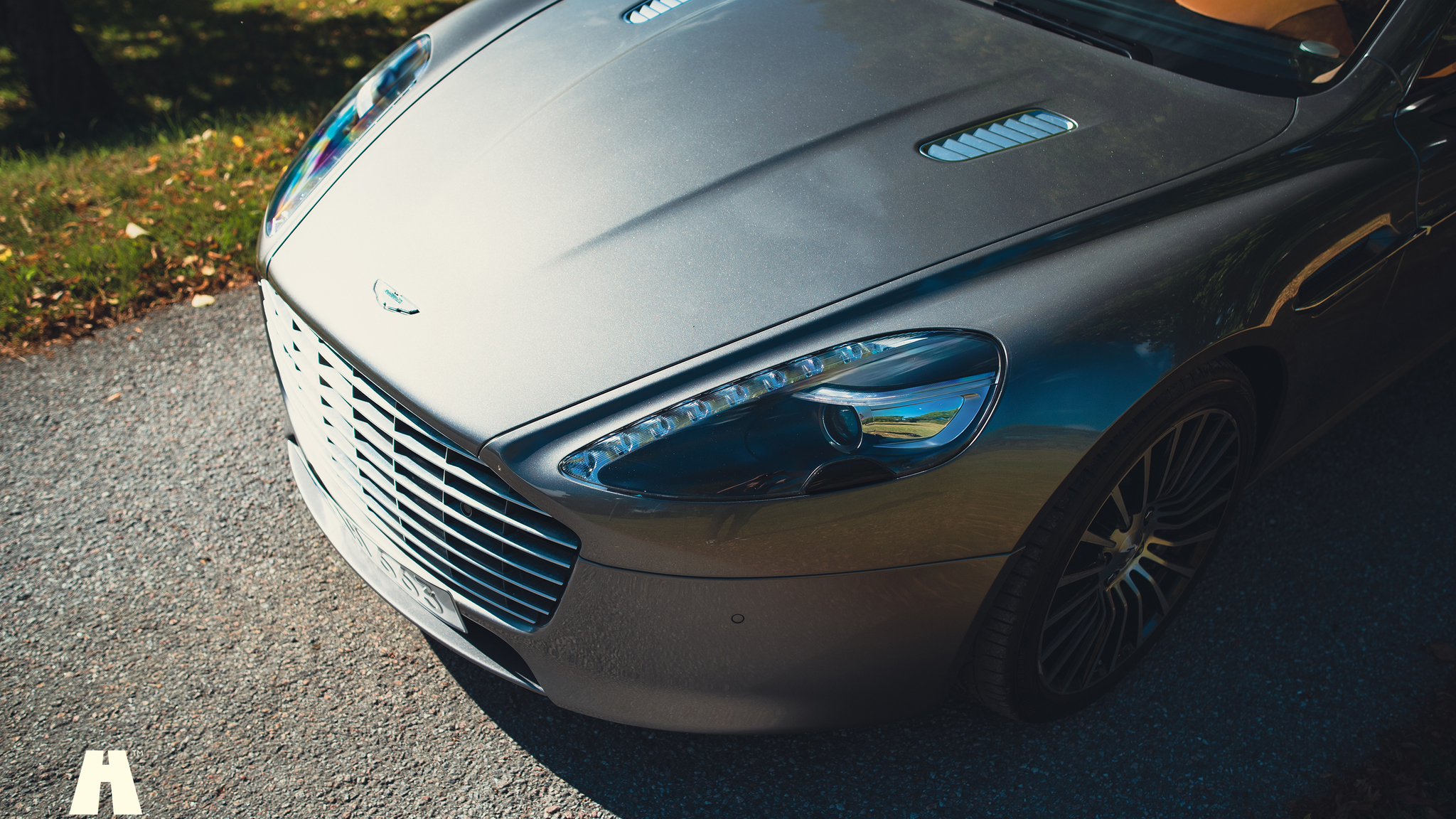 Exterior image of 2014 Aston Martin Rapide S