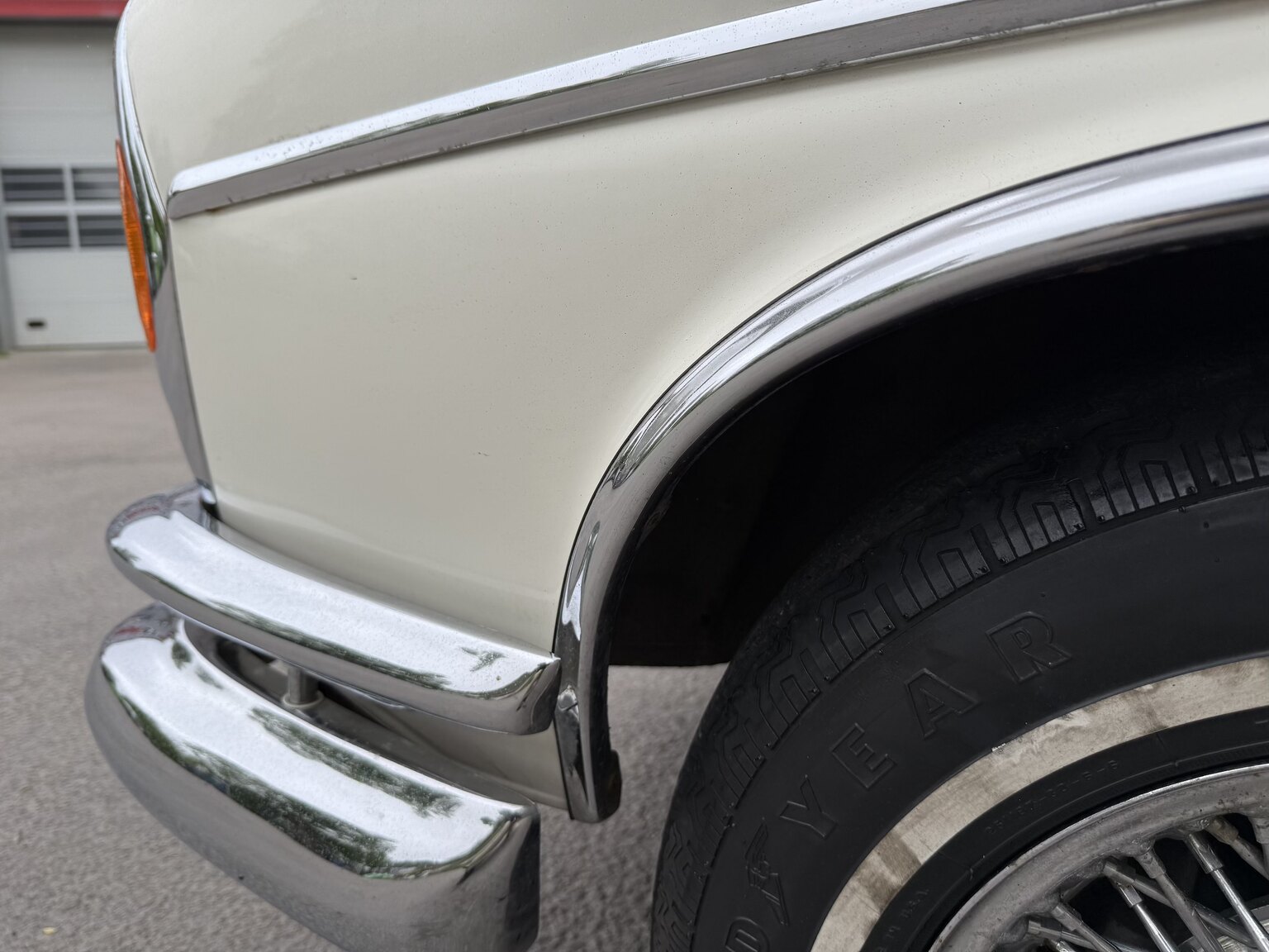 Exteriörbild på 1963 Mercedes-Benz 220 SE