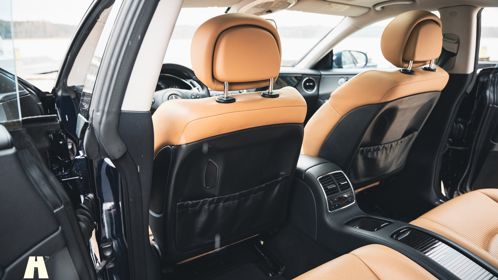 Interior image of 2008 Mercedes-Benz CLS 63 AMG (66)