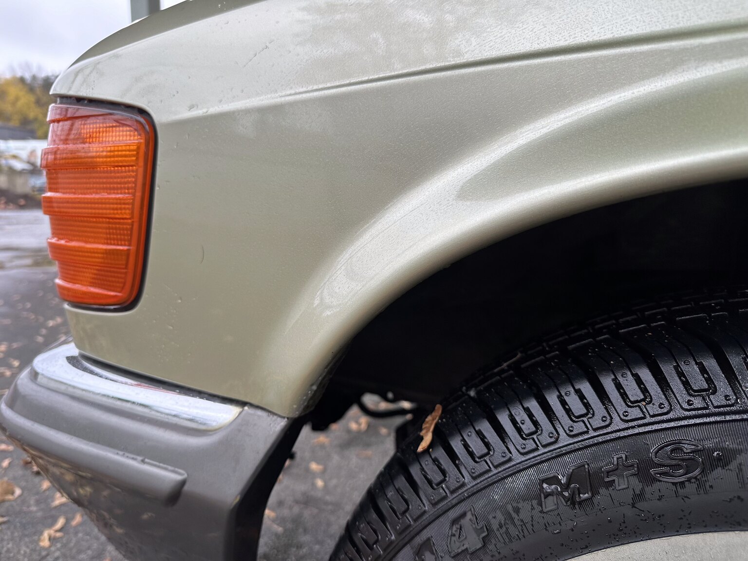 Exteriörbild på 1983 Mercedes-Benz 500 SEC