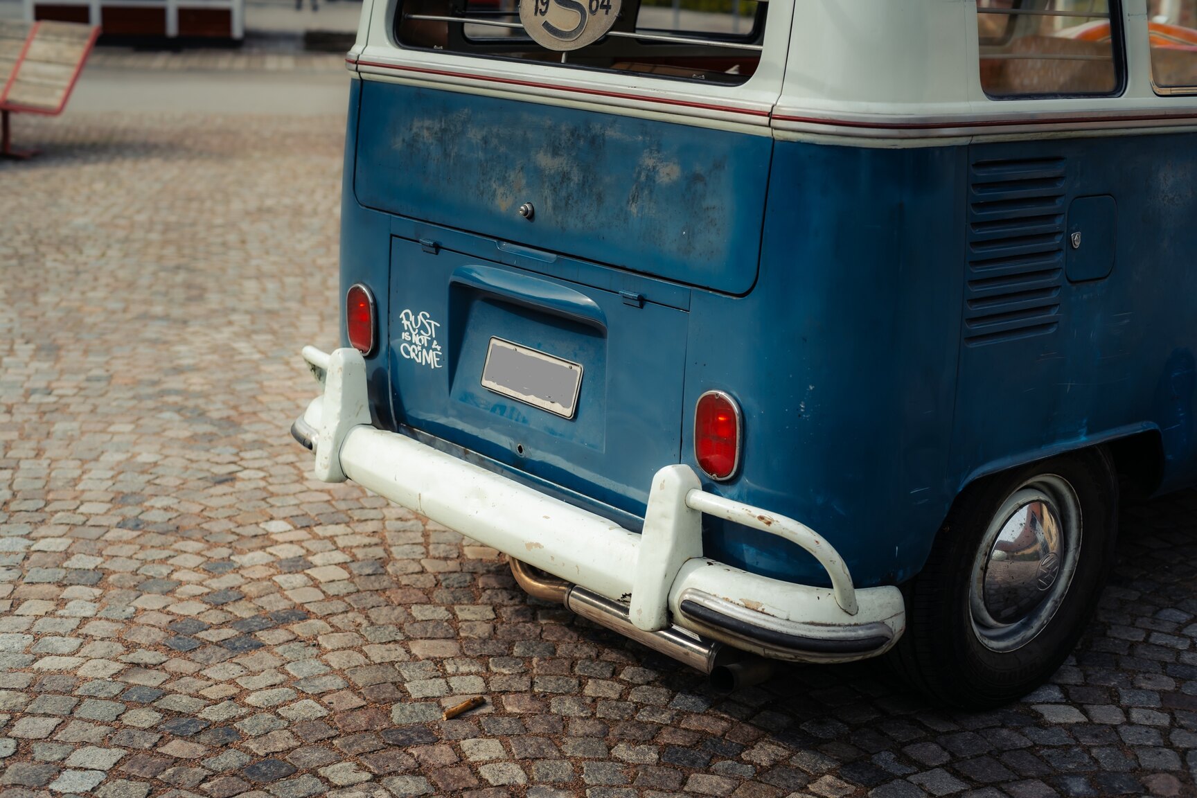 Aussenfoto 1964 Volkswagen Kleinbus Transporter 1500 Deluxe “21-fönsters Samba”