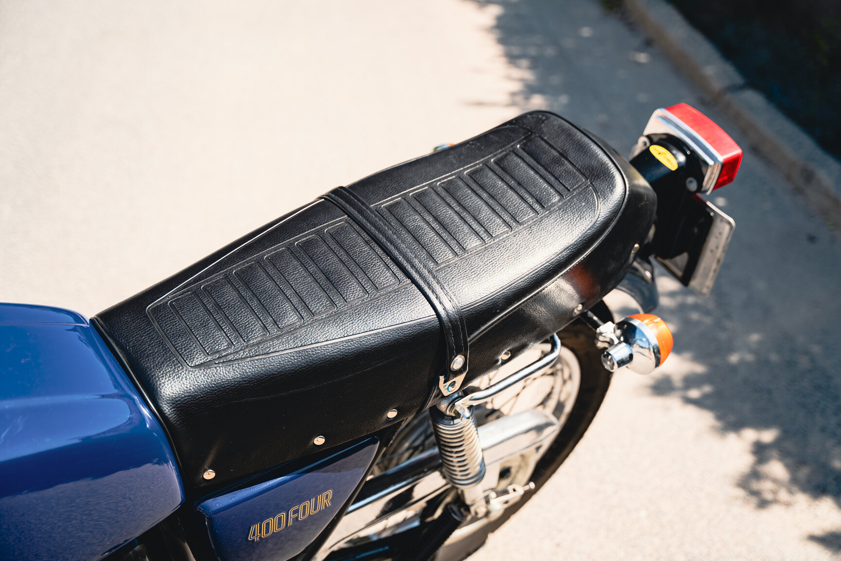 Exteriörbild på 1975 Honda CB 400 Four