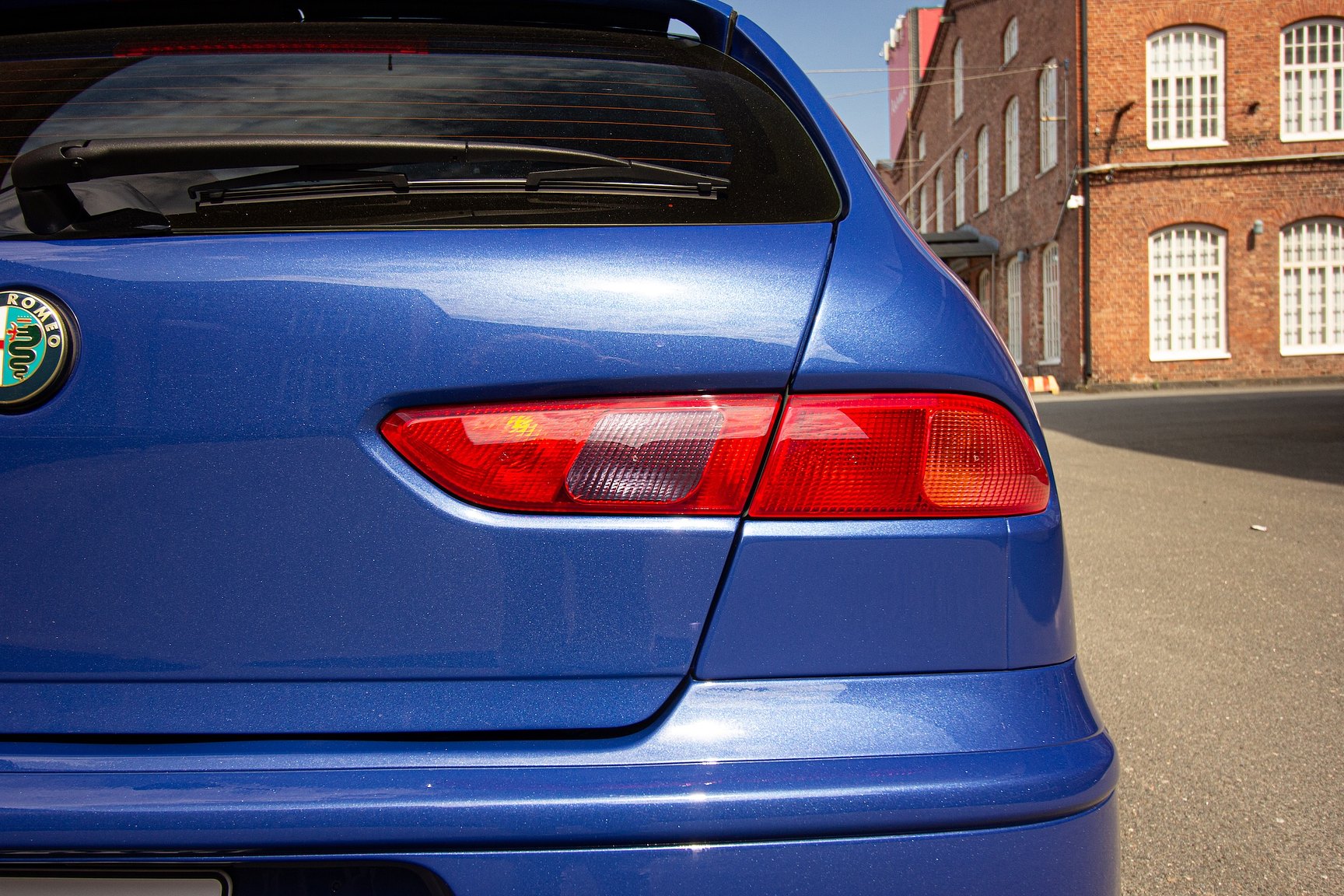 Exterior image of 2004 Alfa Romeo 156 GTA