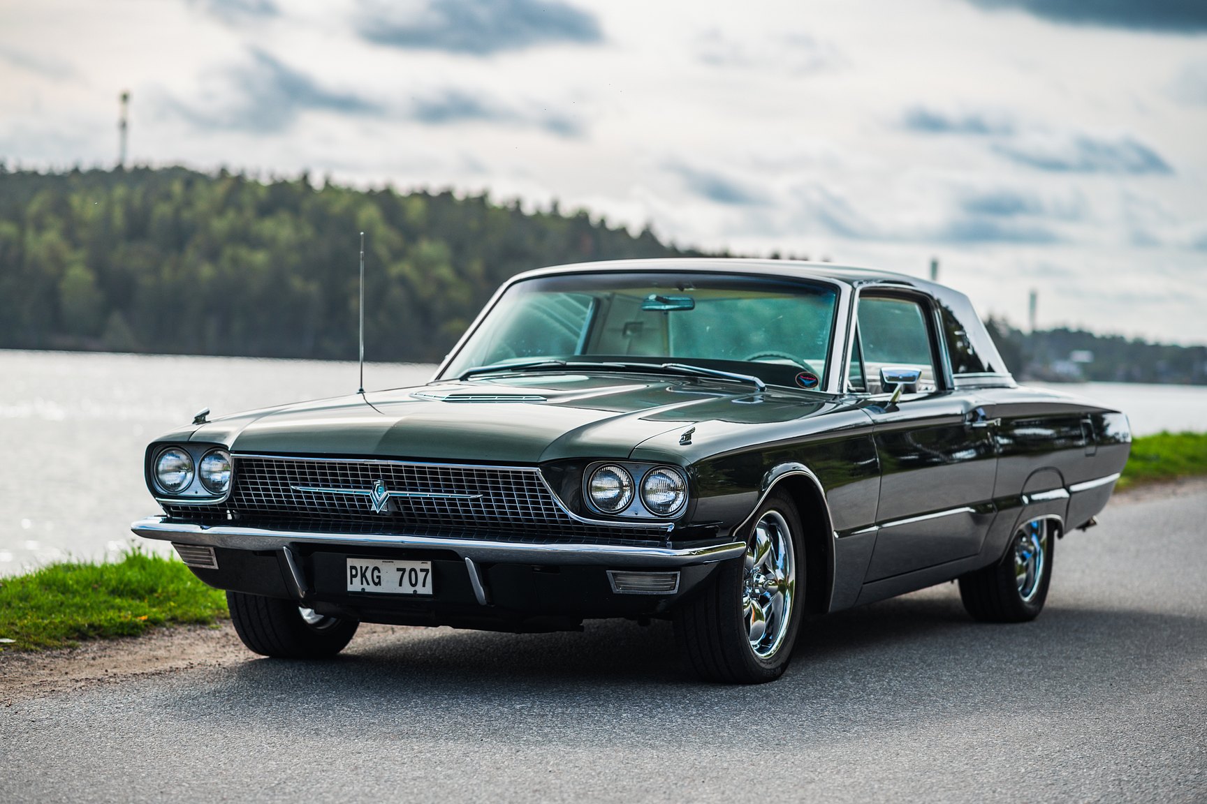 Exteriörbild på 1966 Ford Thunderbird Town Hardtop