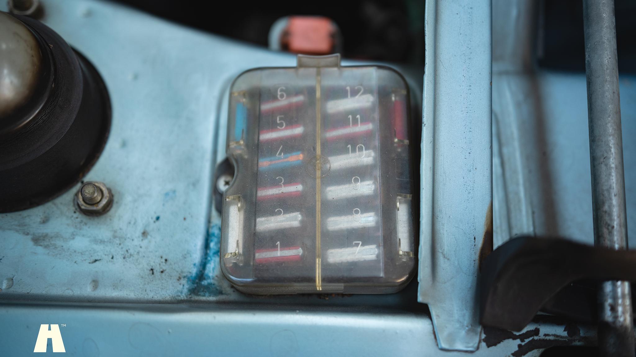 Image of 1974 BMW 2002 mechanics