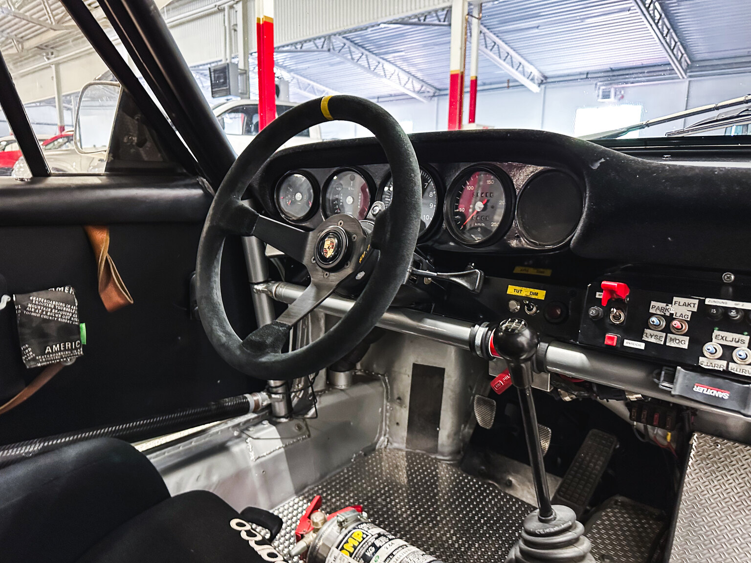 Innenraumfoto von 1971 Porsche 911 RSR Tribute