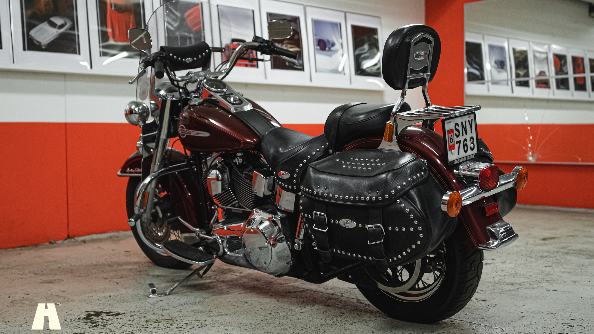 Exterior image of 2002 Harley-Davidson Heritage Softail Classic