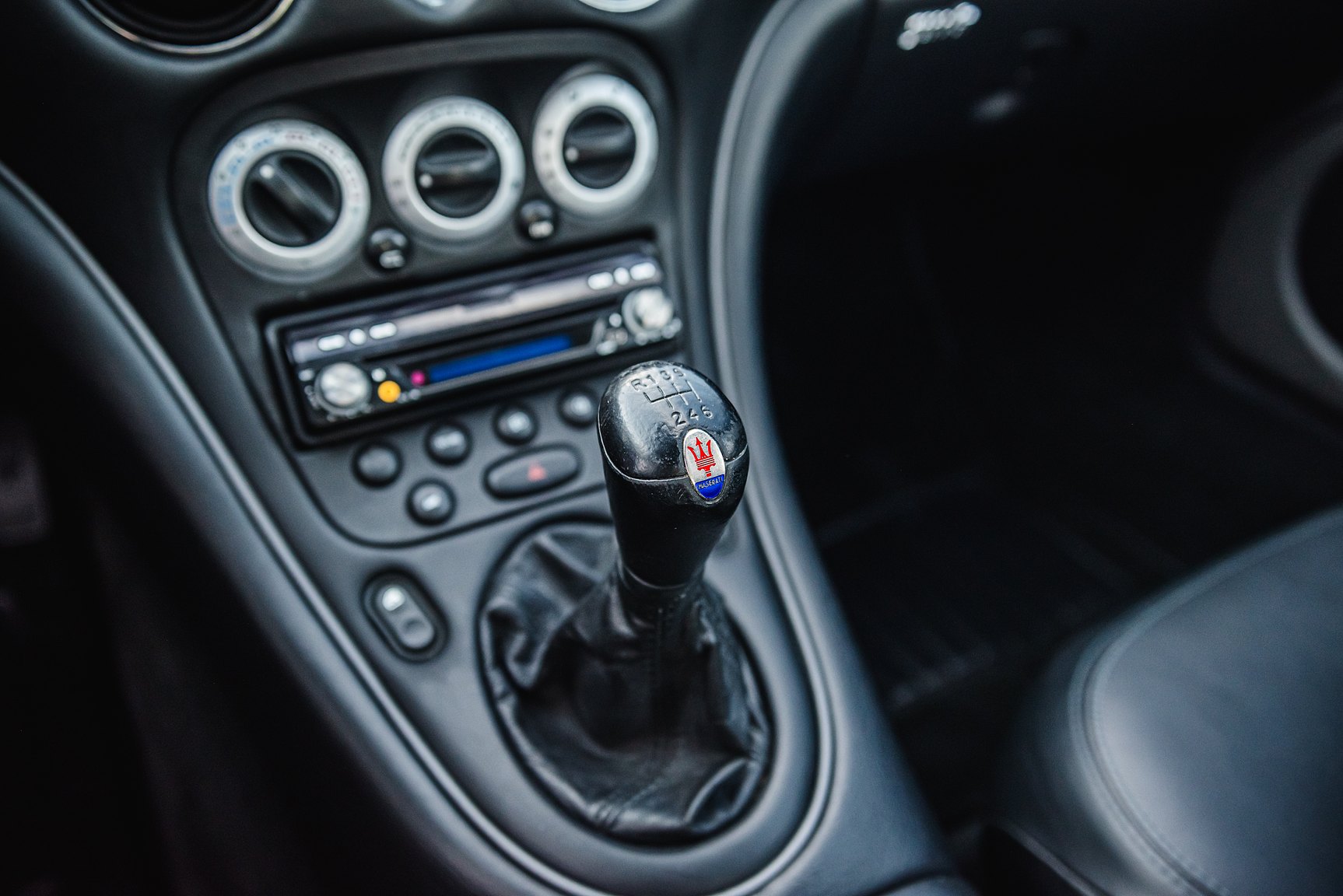 Interior image of 2000 Maserati 3200 GT