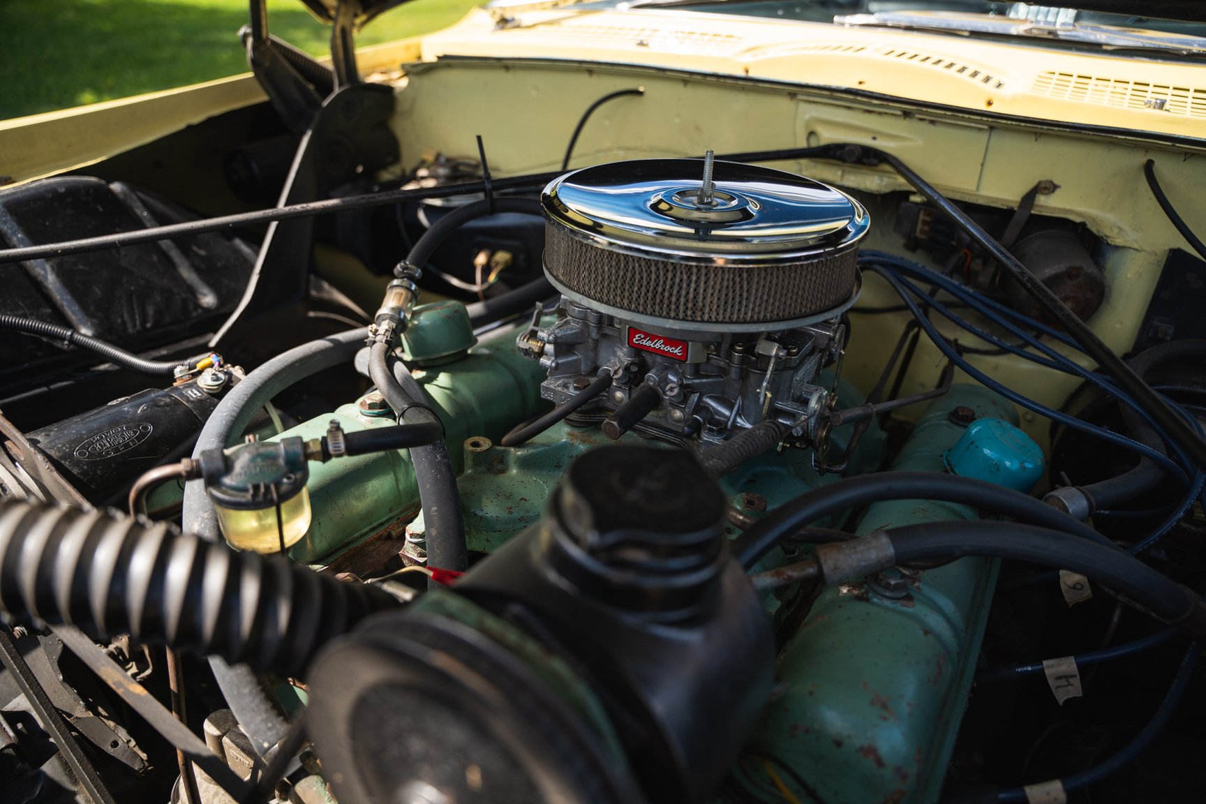 Image of 1961 Buick Electra 225 cab mechanics