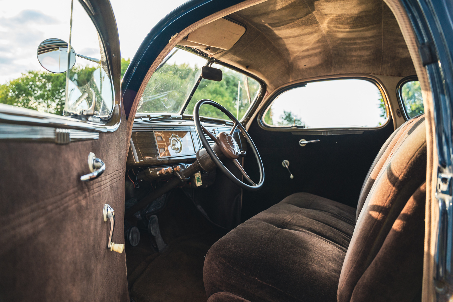 Interior image of 1939 Plymouth Road king P8 Coupe  (1)