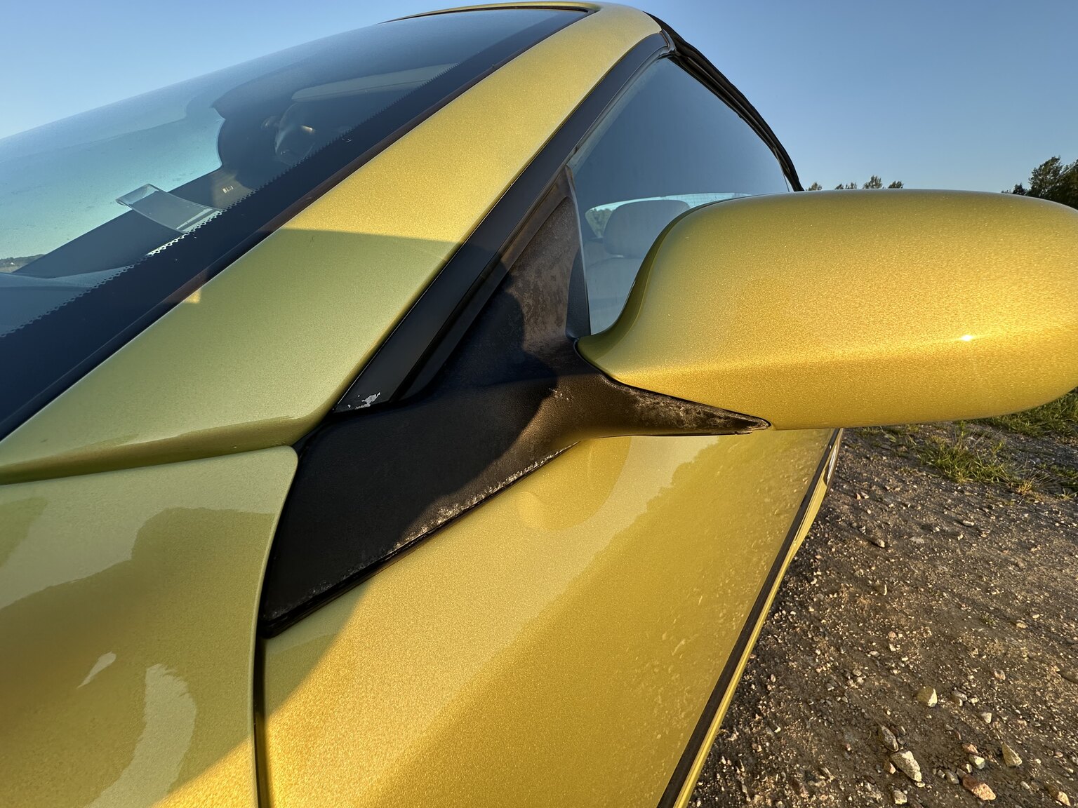 Exterior image of 2004 SAAB 9.3 Aero Convertible 2.0T
