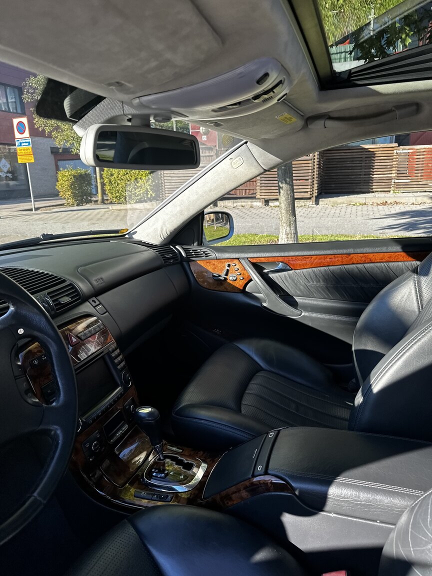 Innenraumfoto von 2004 Mercedes-Benz CL 55 AMG