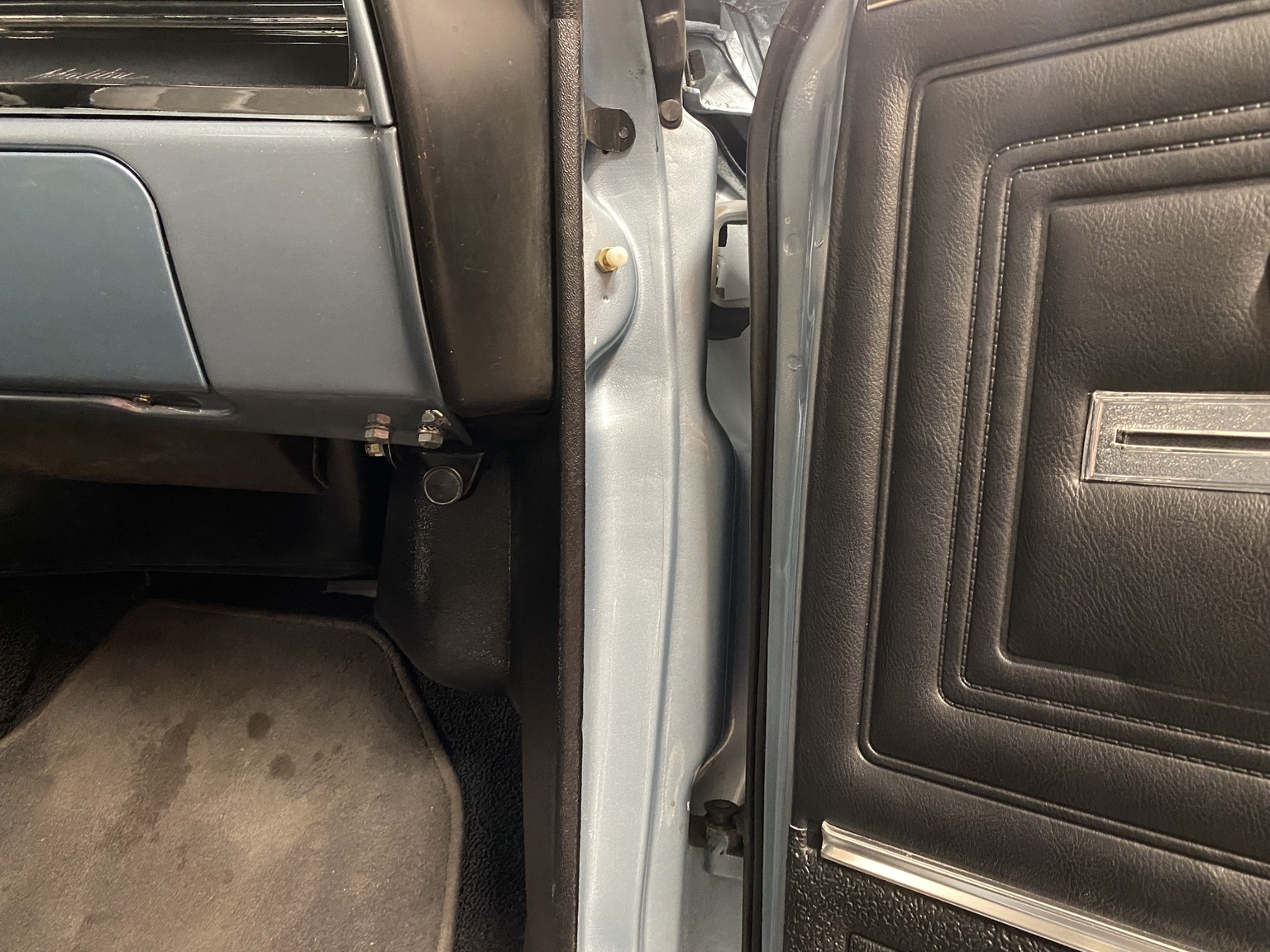 Innenraumfoto von 1966 Chevrolet Chevelle Malibu Pro Touring (21)