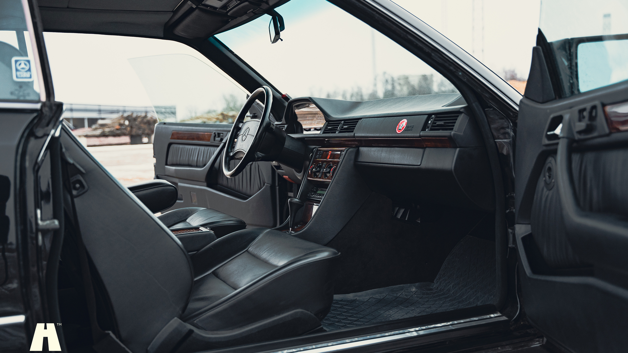 Interior image of 1990 Mercedes 300 CE-24