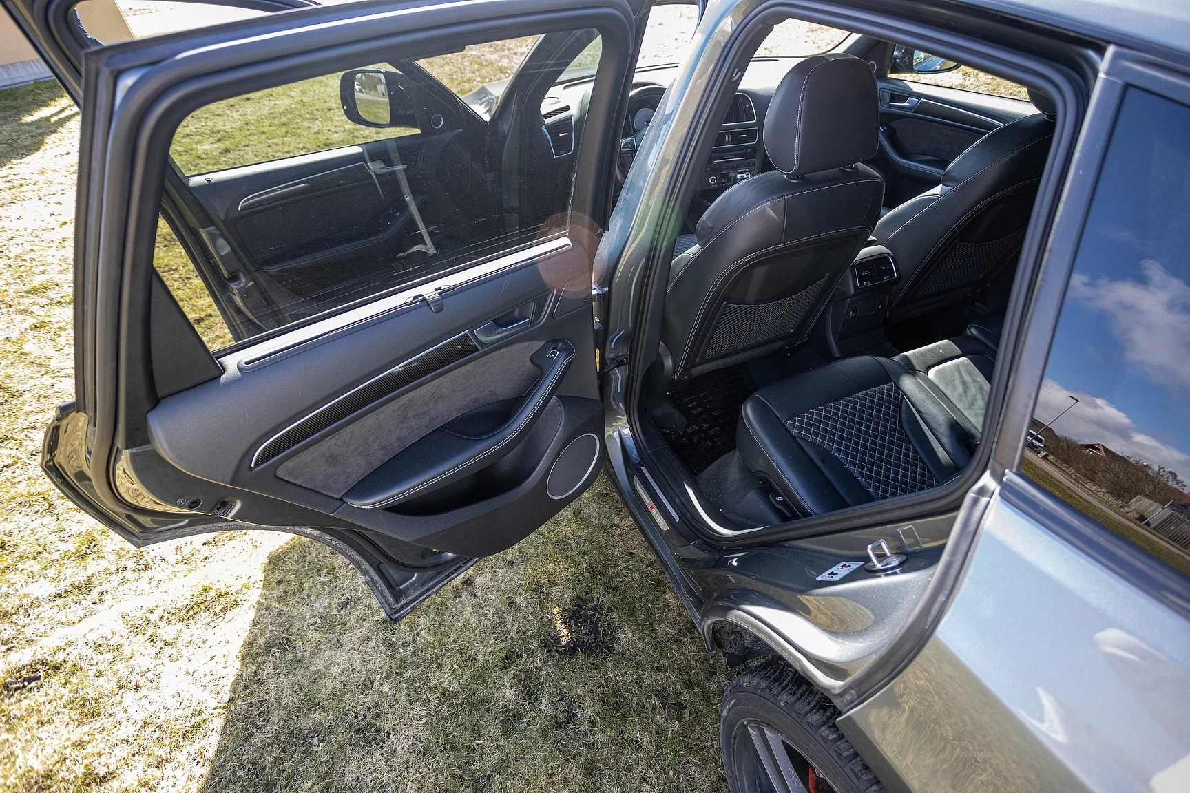 Interior image of 2017 Audi SQ 5 Plus TDI (29)
