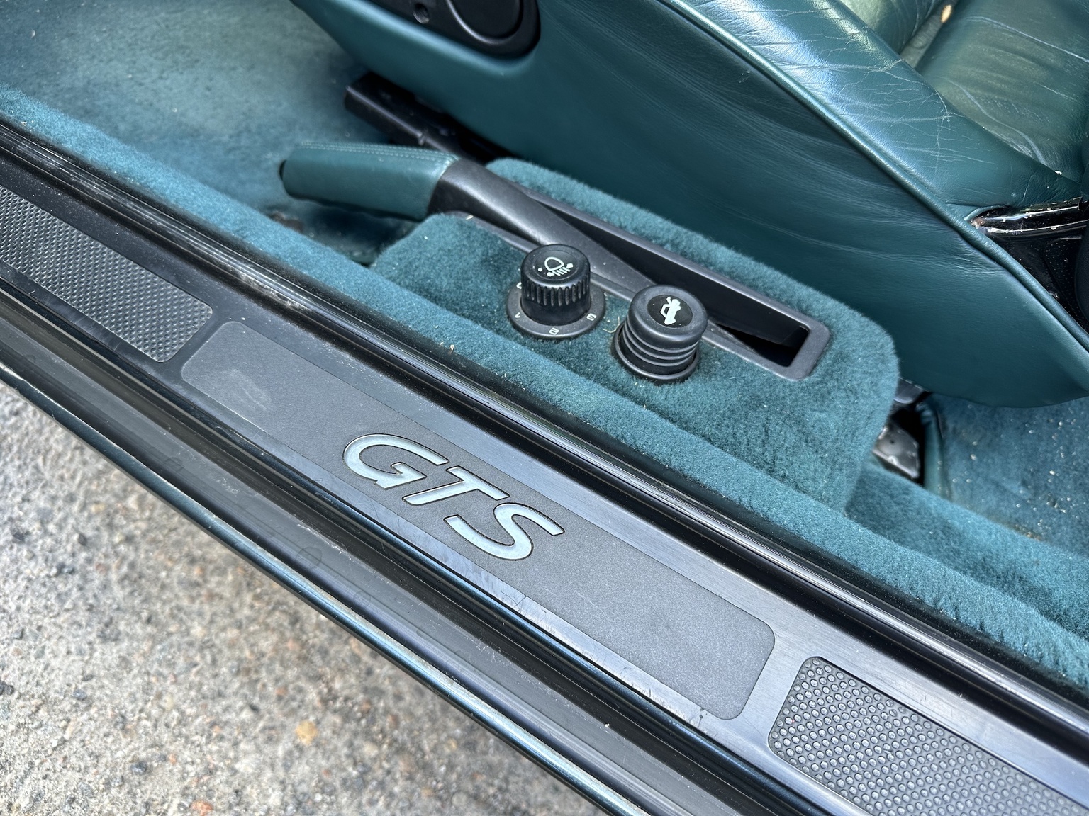 Innenraumfoto von 1994 Porsche 928 GTS