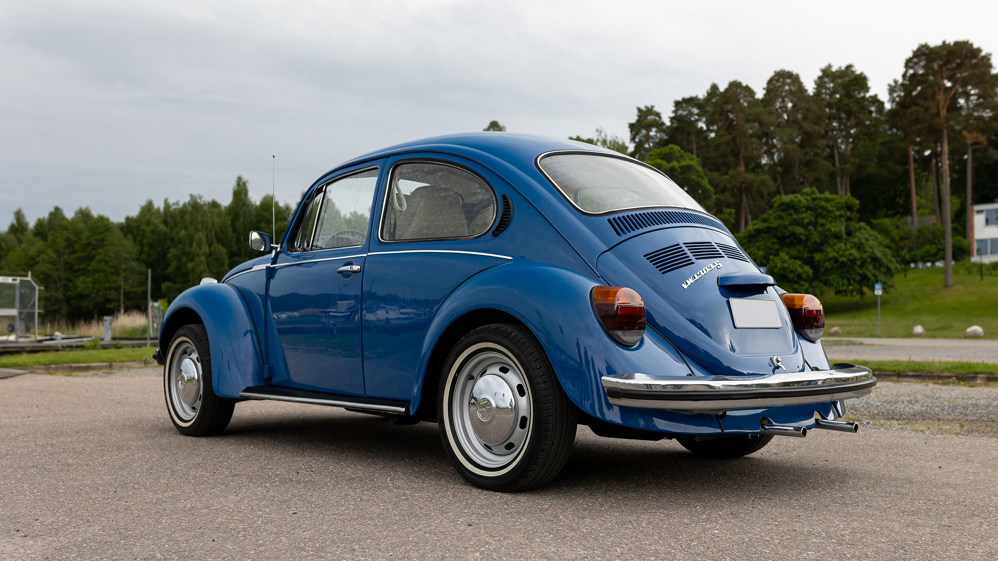 Exterior image of 1973 Volkswagen Beetle 1303S 1600 (3)