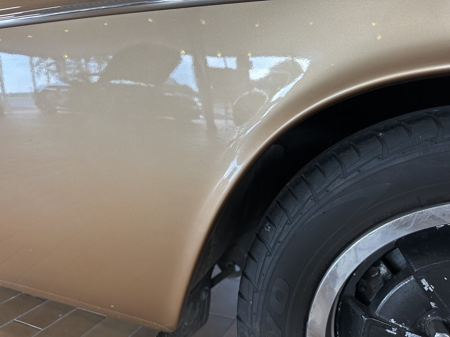 Exterior image of 1973 Volvo 1800 ES (14)