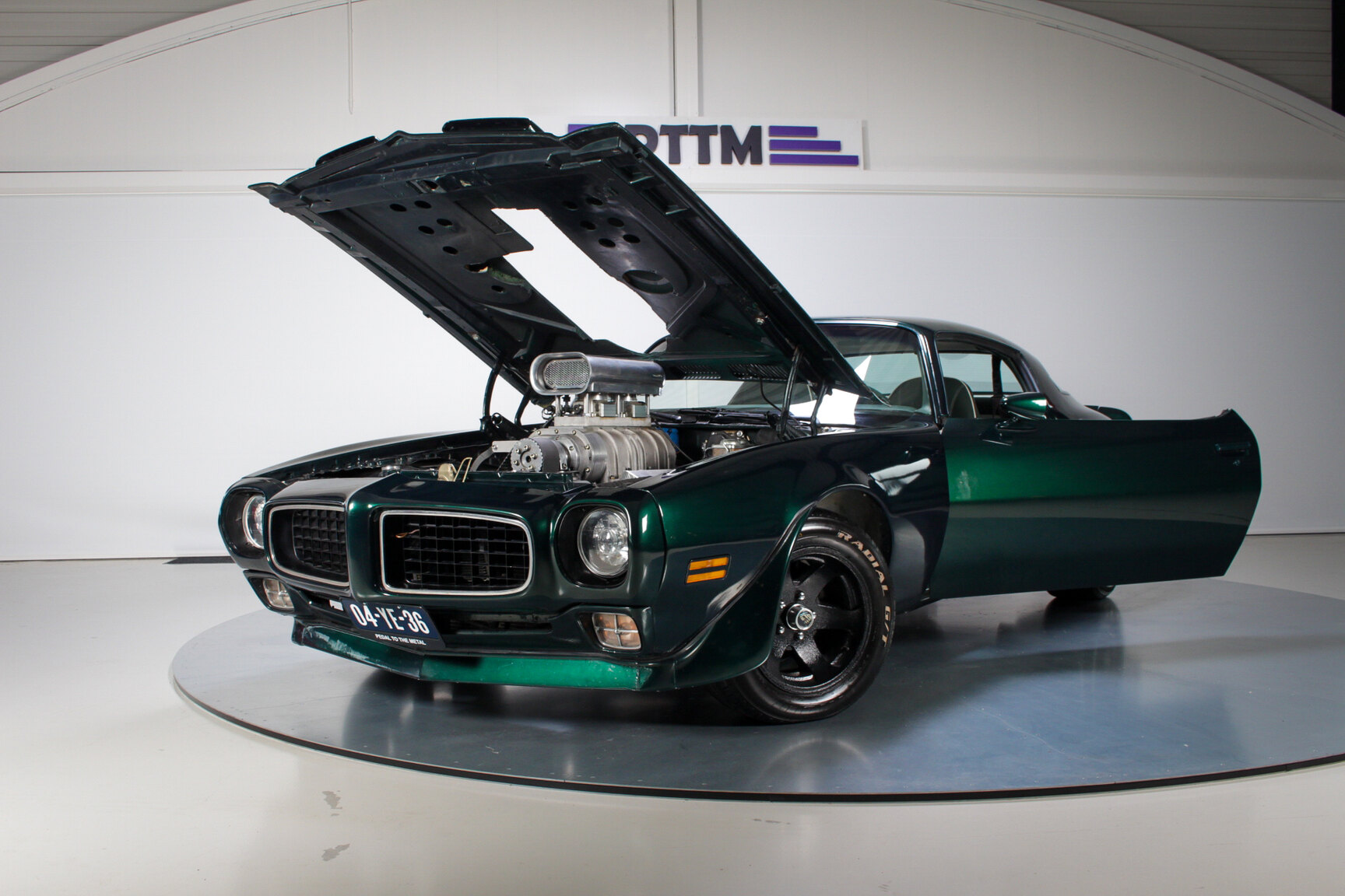Exterior image of 1975 Pontiac Firebird Formula