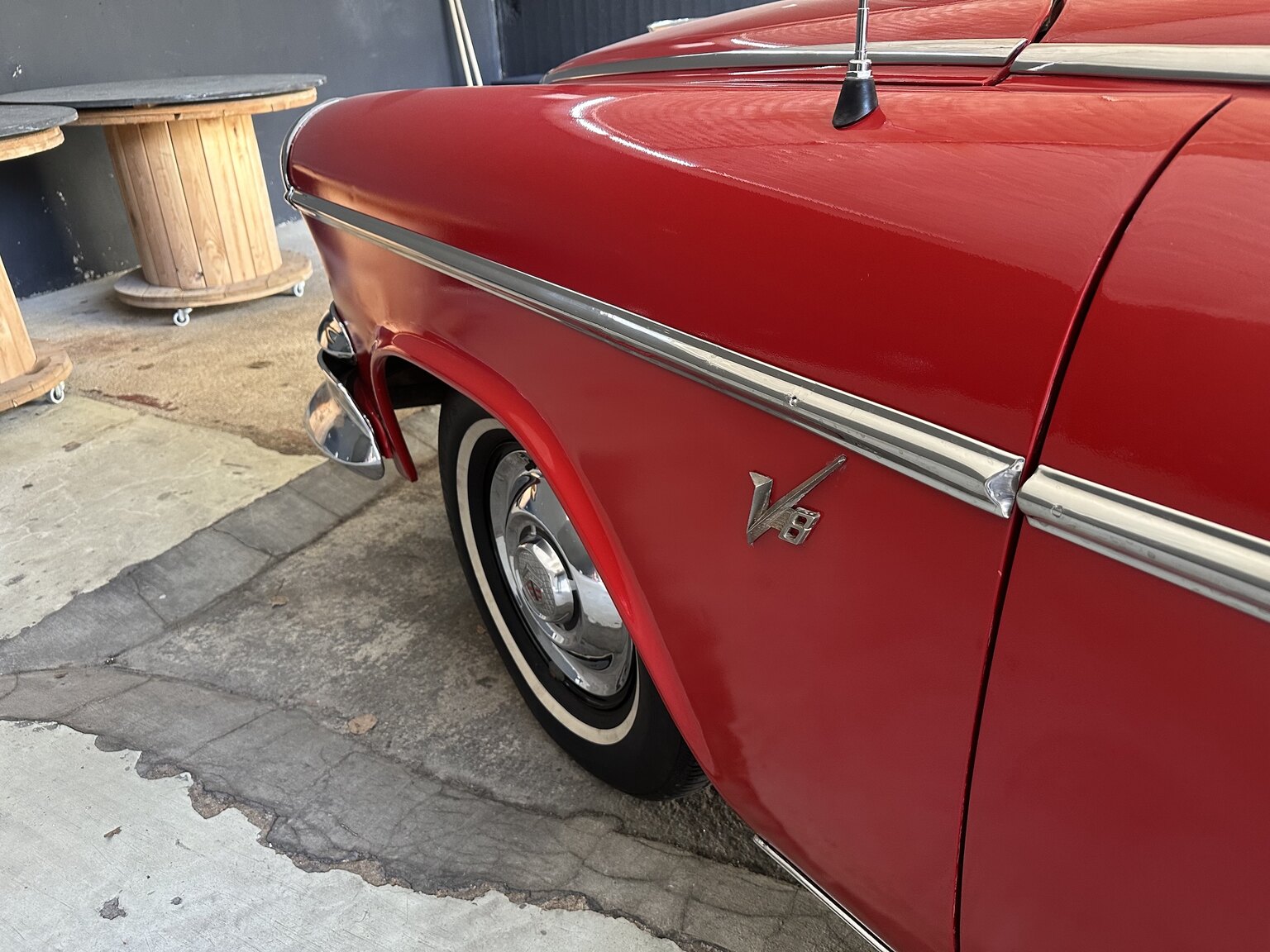 Exteriörbild på 1955 Dodge Custom Royal Sedan HEMI