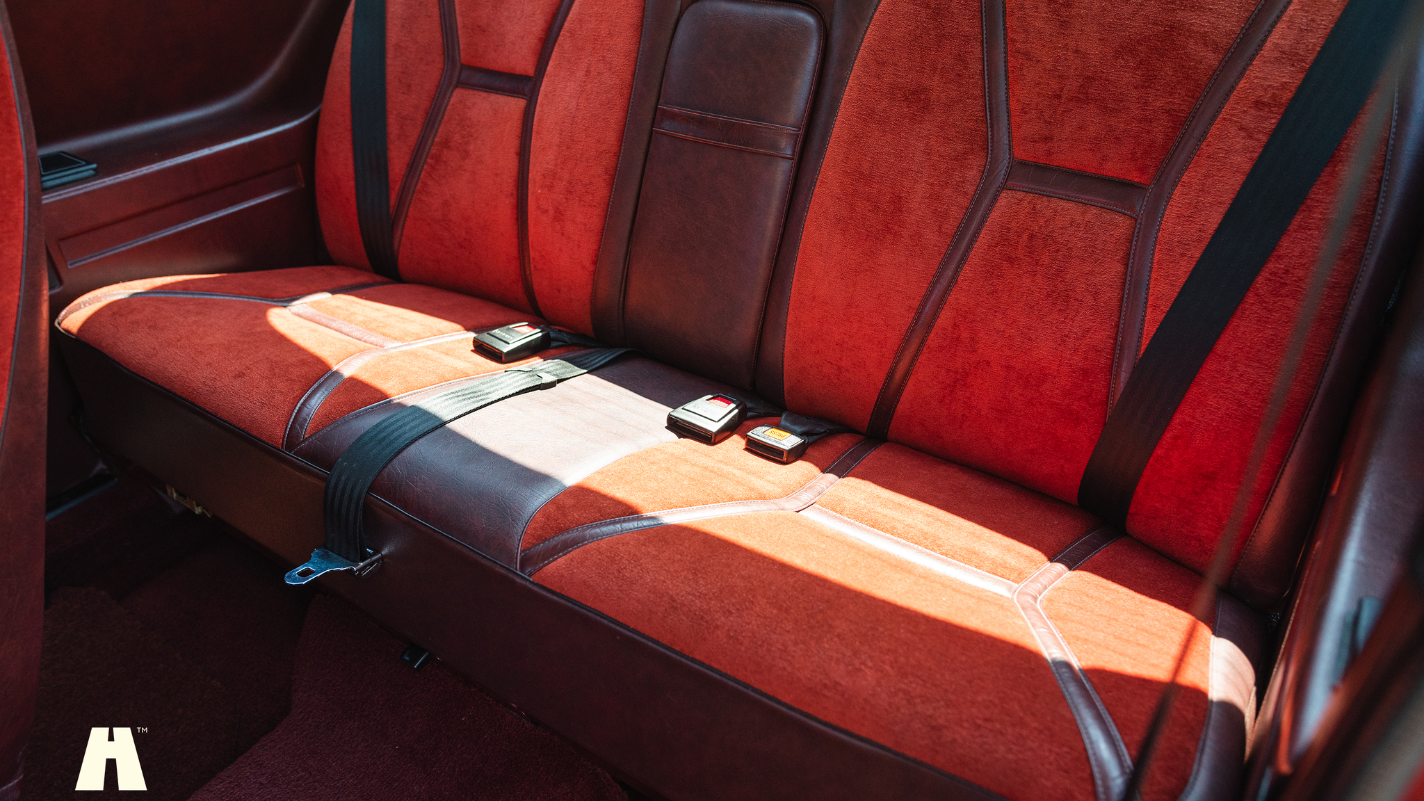 Interior image of 1980 Saab 99 Turbo unikum