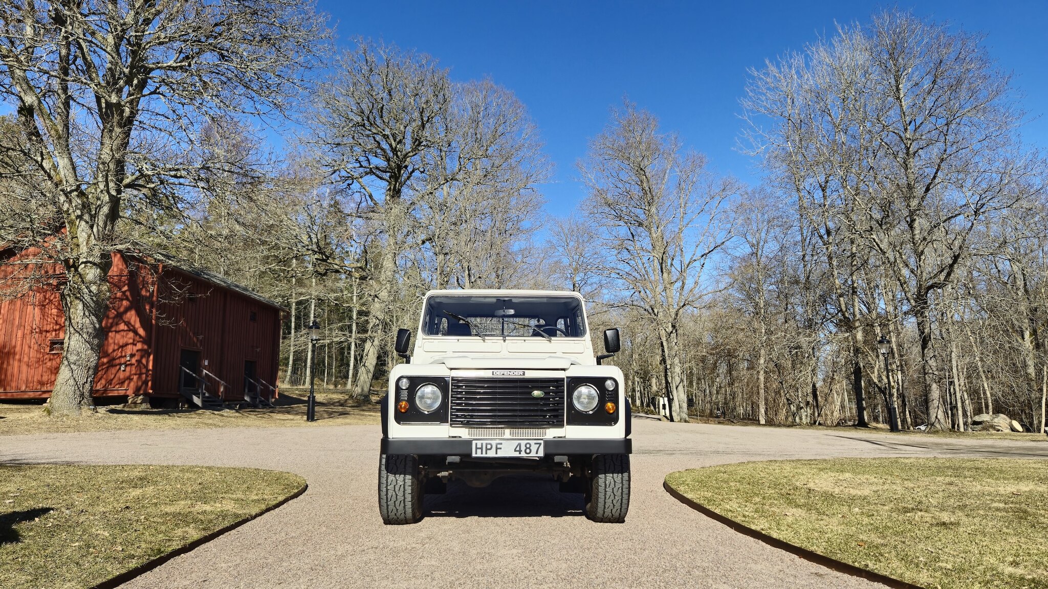 Exterior image of 1999 Land Rover Defender Single Cab Pickup
