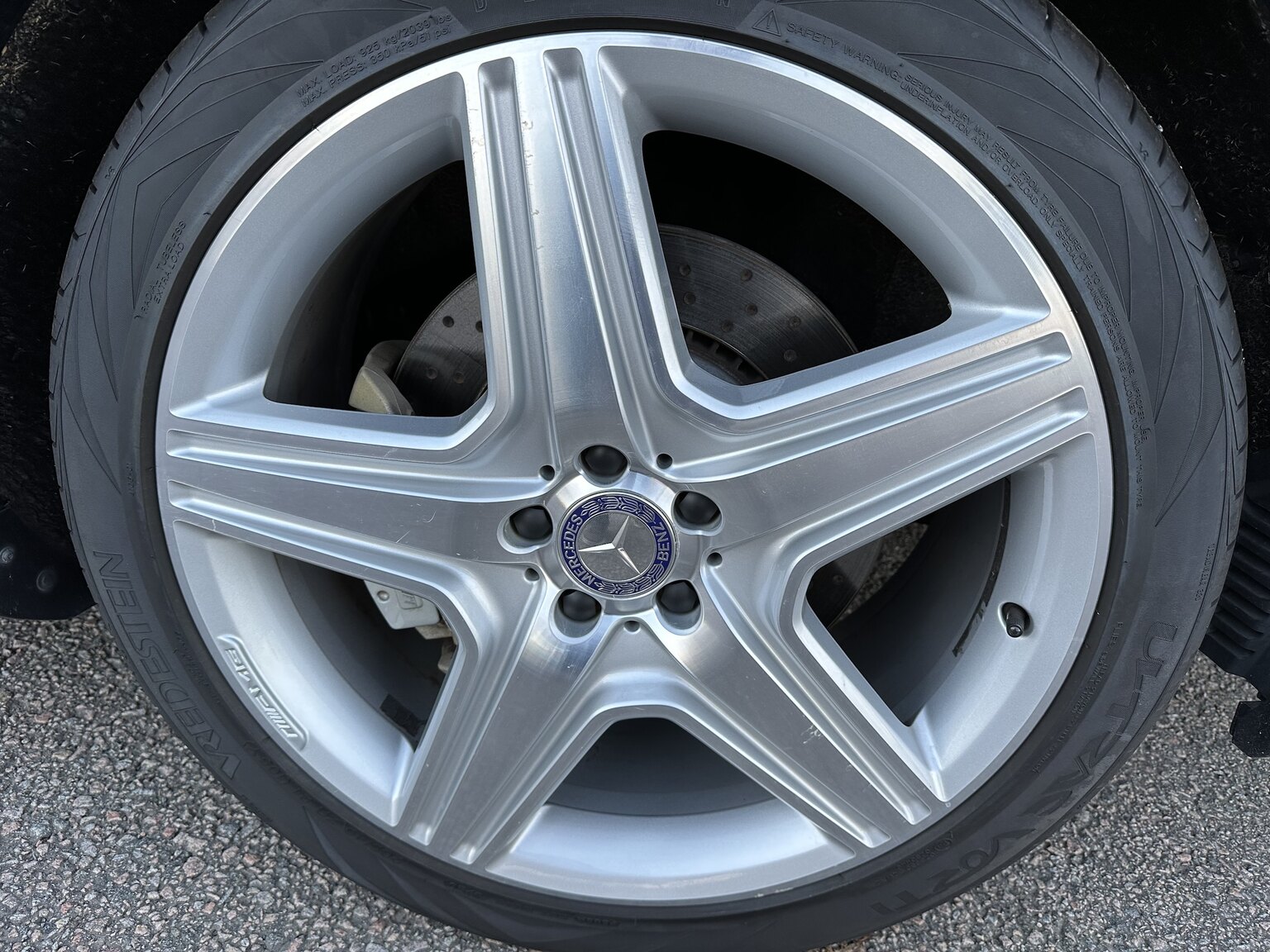 Exteriörbild på 2007 Mercedes-Benz R63 AMG
