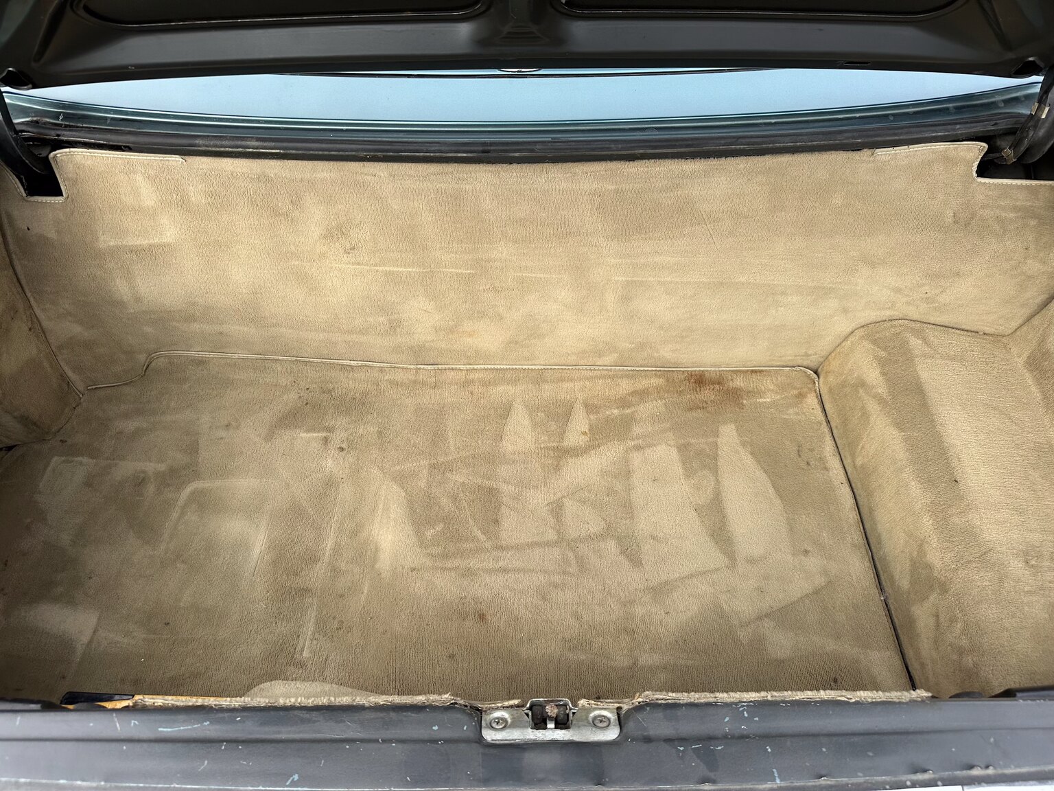 Interiörbild 1985 Mercedes-Benz 380 SL
