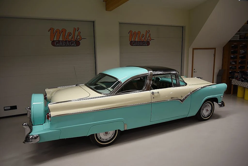 Bild von 1955 Ford Fairlane (74)