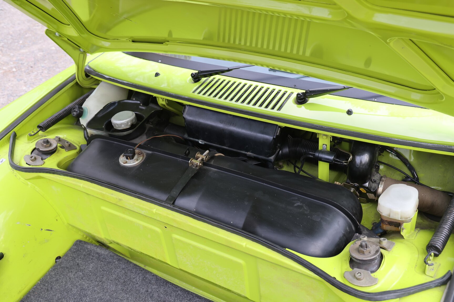 Interior image of 1974 Porsche 914/'6'-3.2 Speedster
