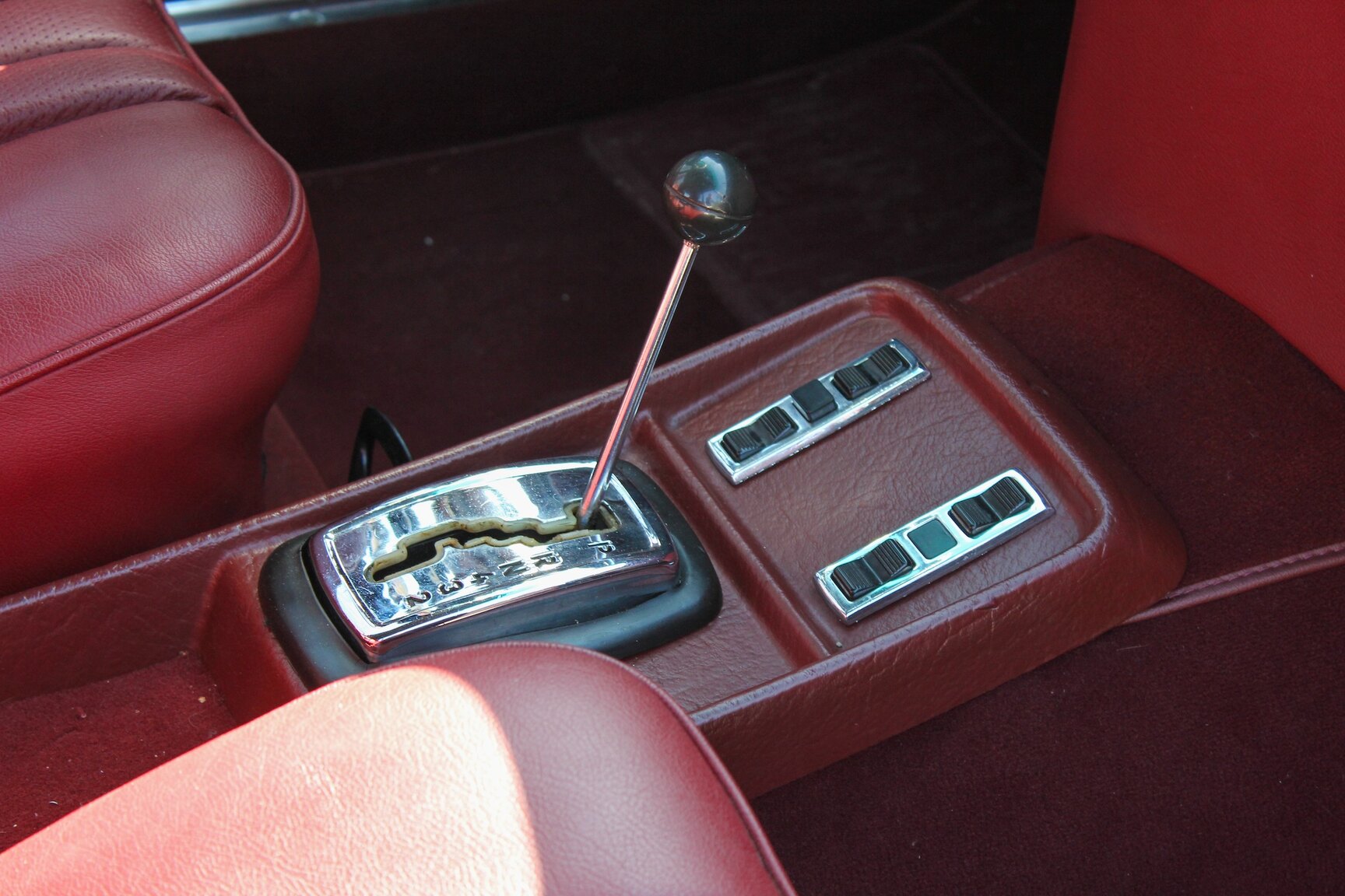 Innenraumfoto von 1972 Mercedes-Benz 300 SEL 3.5