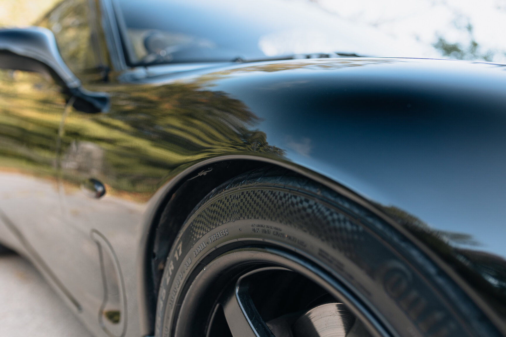 Exterior image of 1994 Mazda RX7 (60)