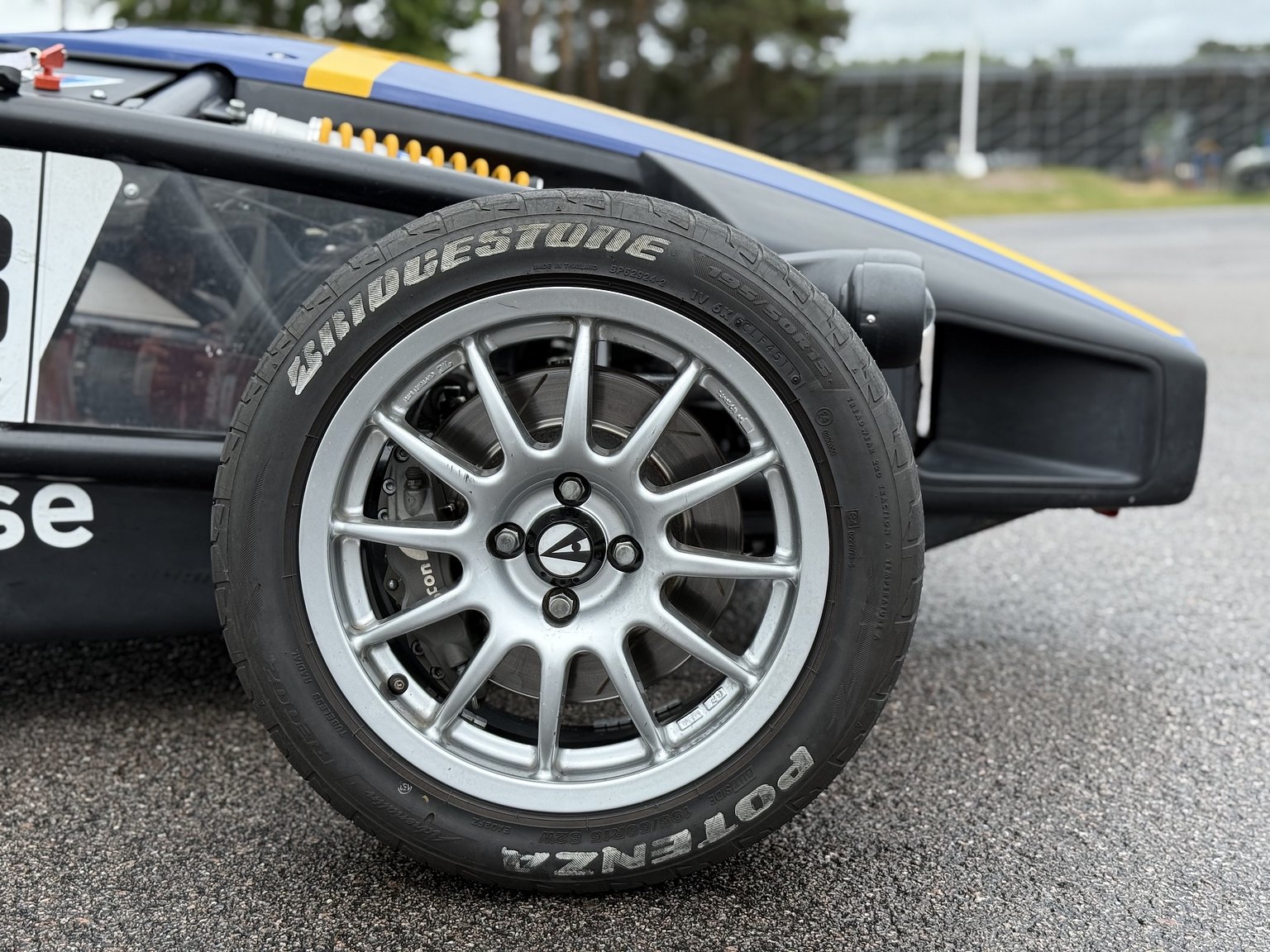 Exterior image of 2016 Ariel Atom 3.5 Cup