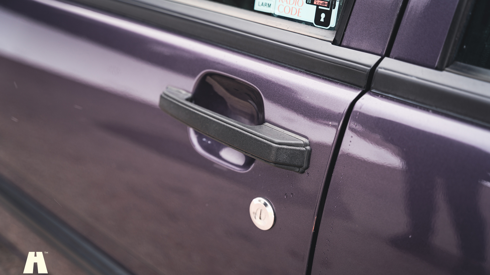 Exterior image of 1995 Volvo 940 SE