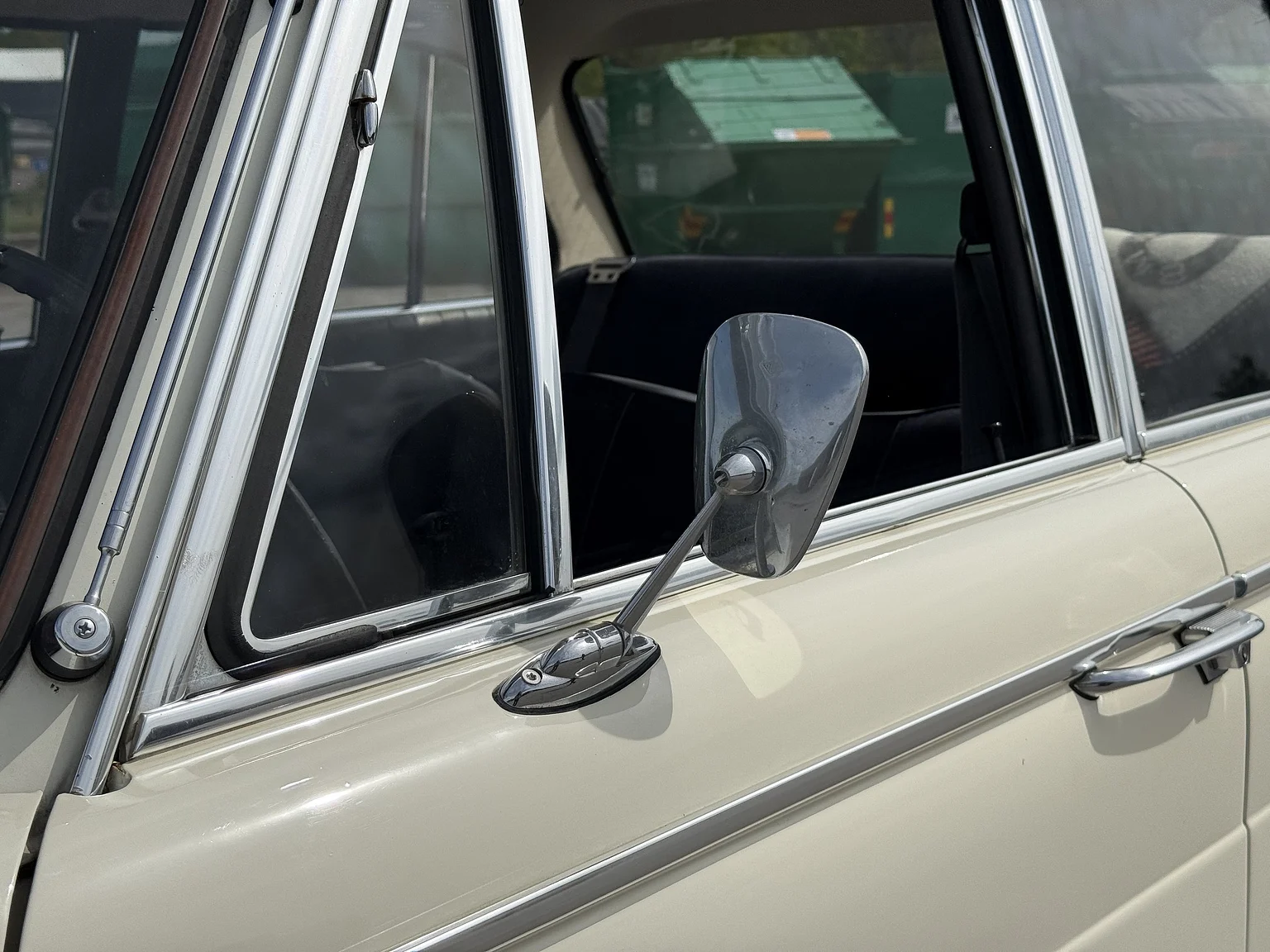 Aussenfoto 1970 BMW New Class 4-dörrars Sedan (15)