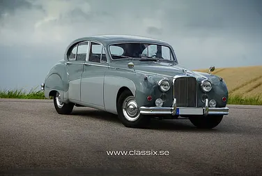 #<Image:0x00007fe2d305a290>