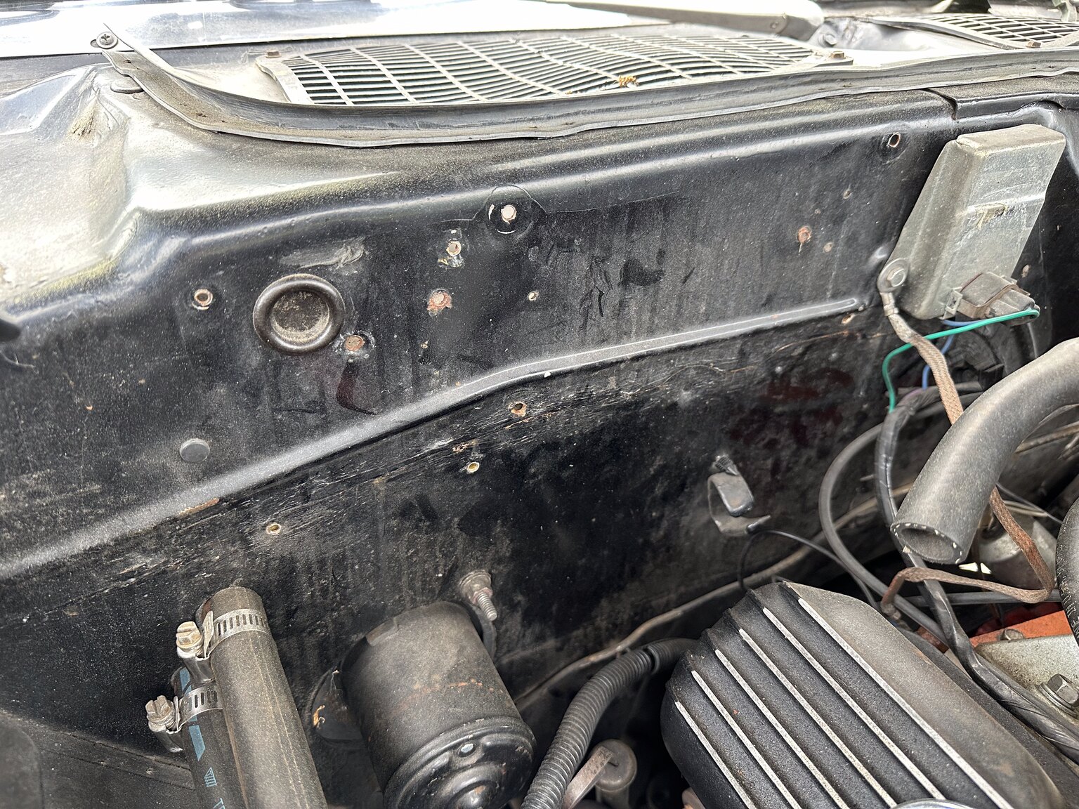 Image of 1971 Dodge Challenger 440 (24) mechanics