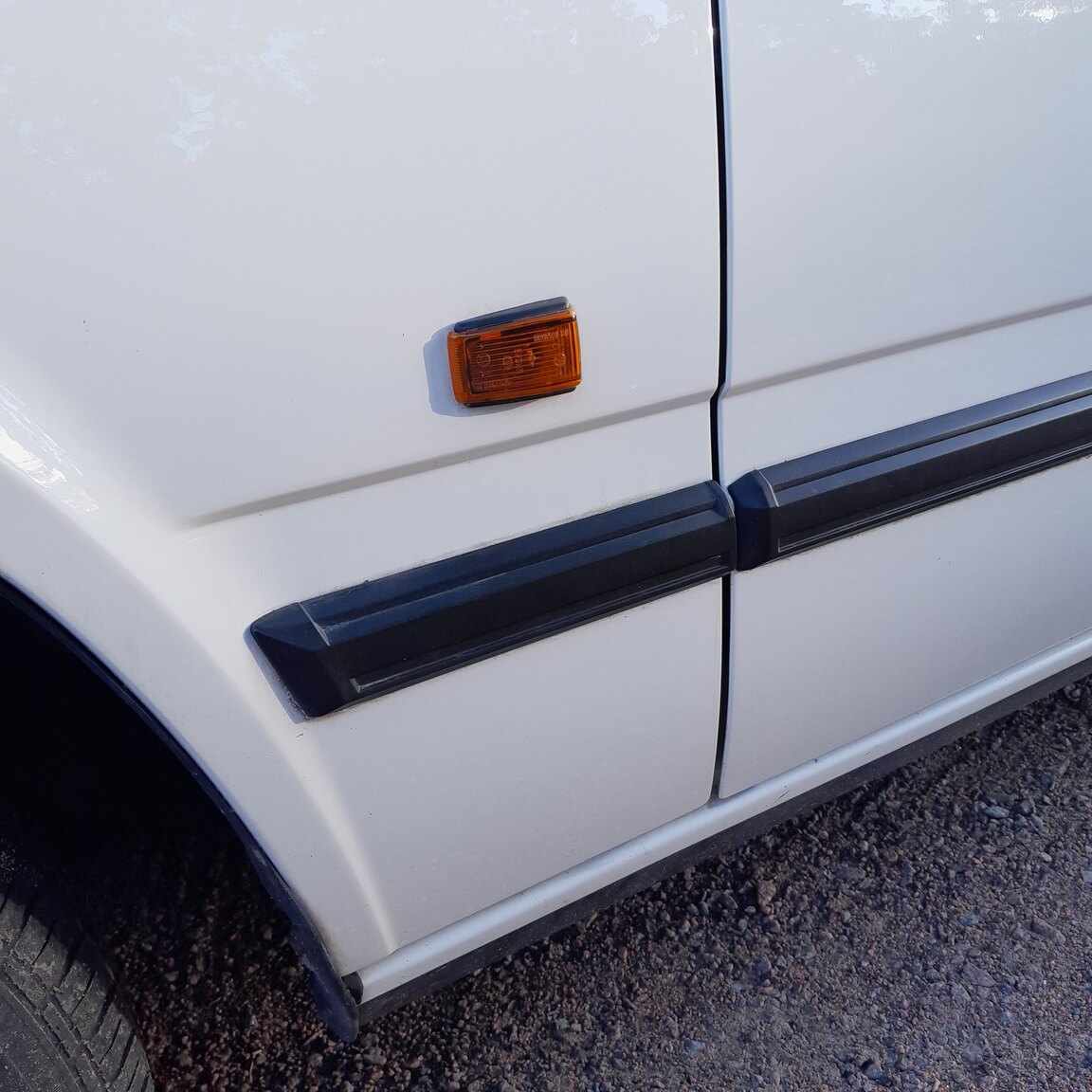 Exteriörbild på 1992 Volvo 944 GL SE