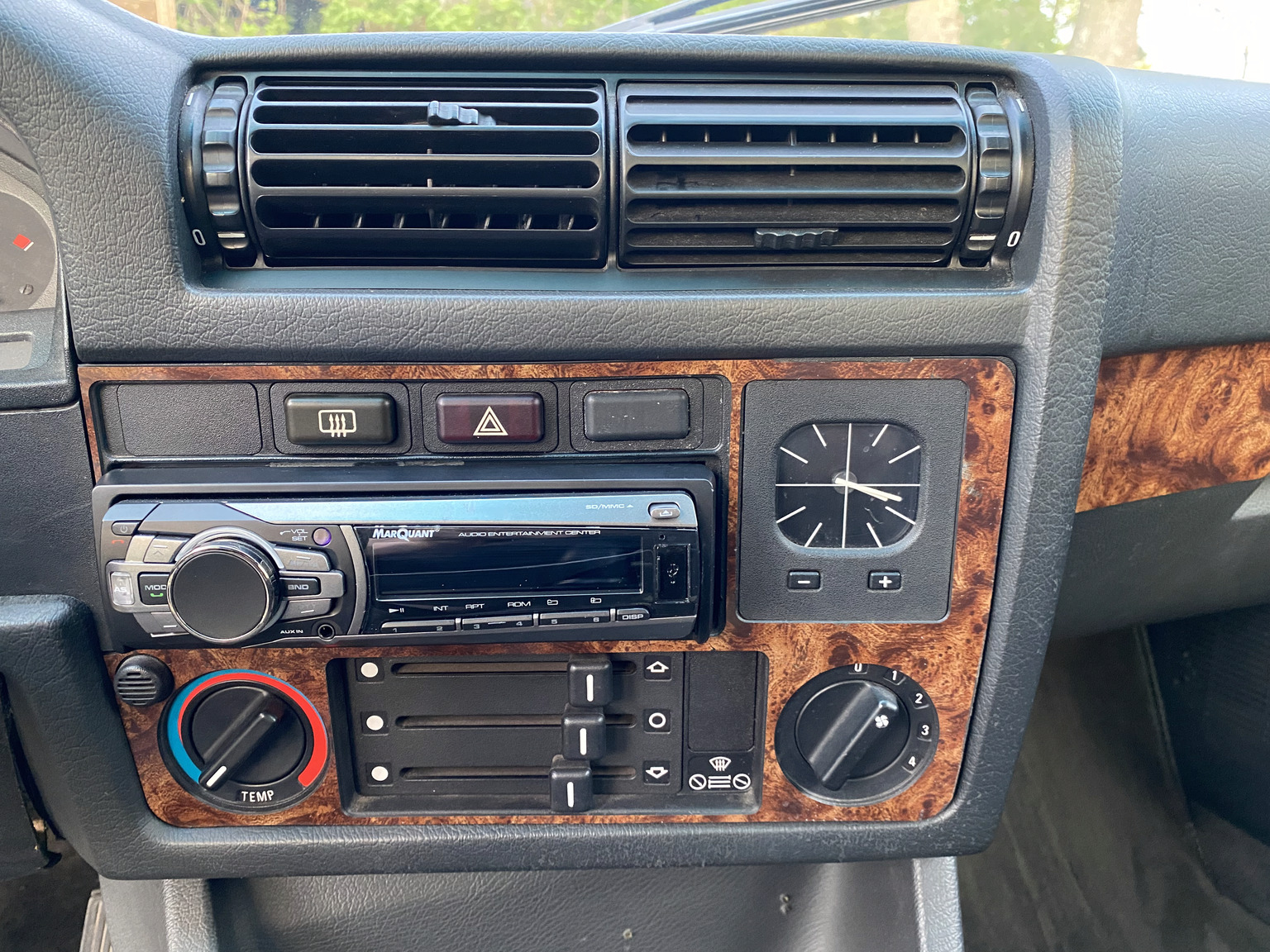 Interior image of 1986 BMW E30 H35 Hartge